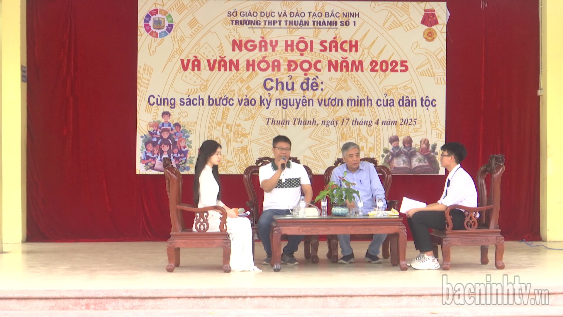 toa_dam_ngay_sach