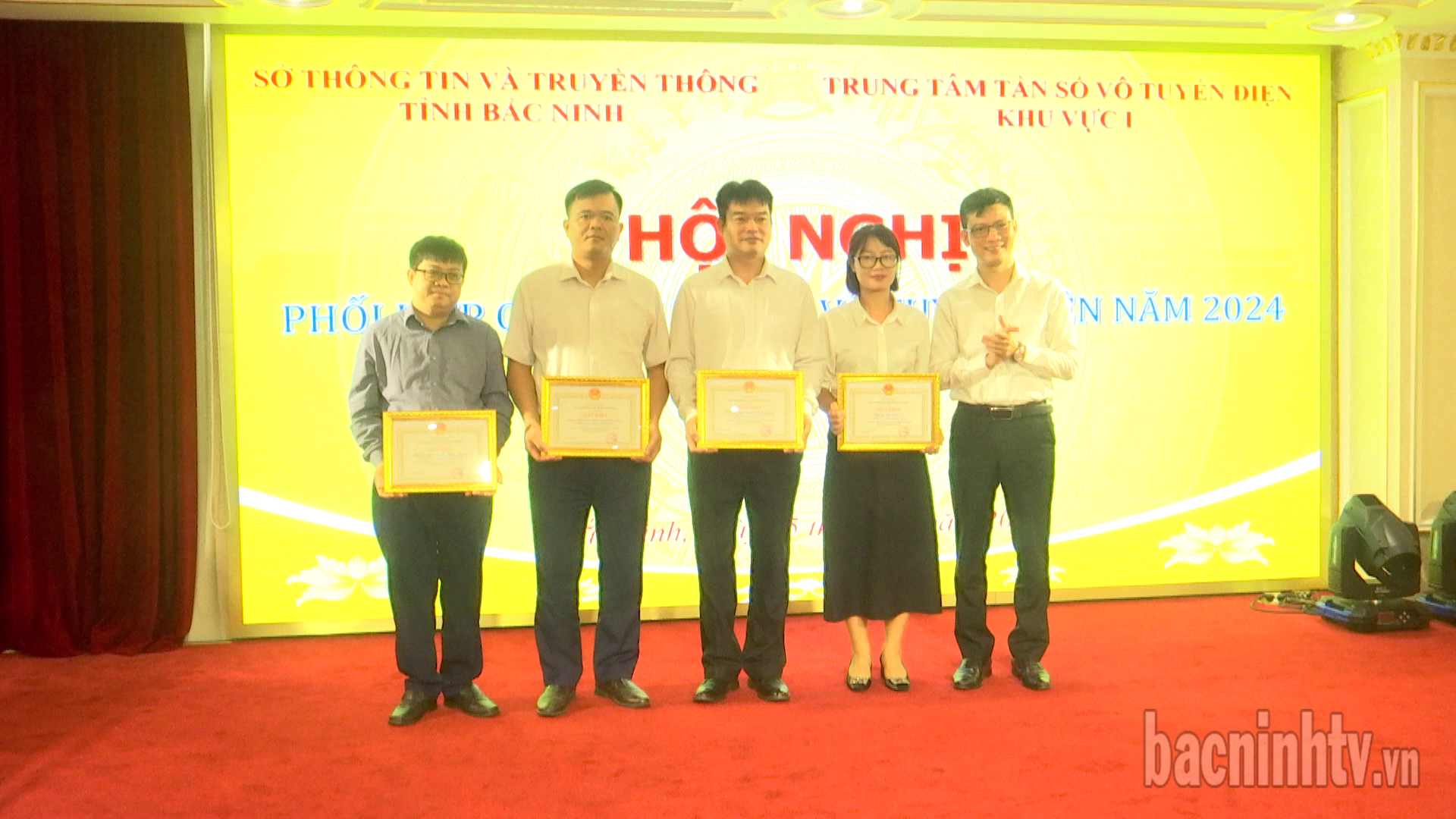khen_vo_tuyen_dien