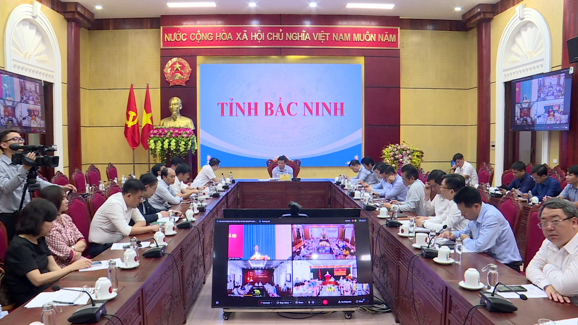 hoi_nghi_trien_khai_1_trieu_can_nha_o_xa_hoi(1)
