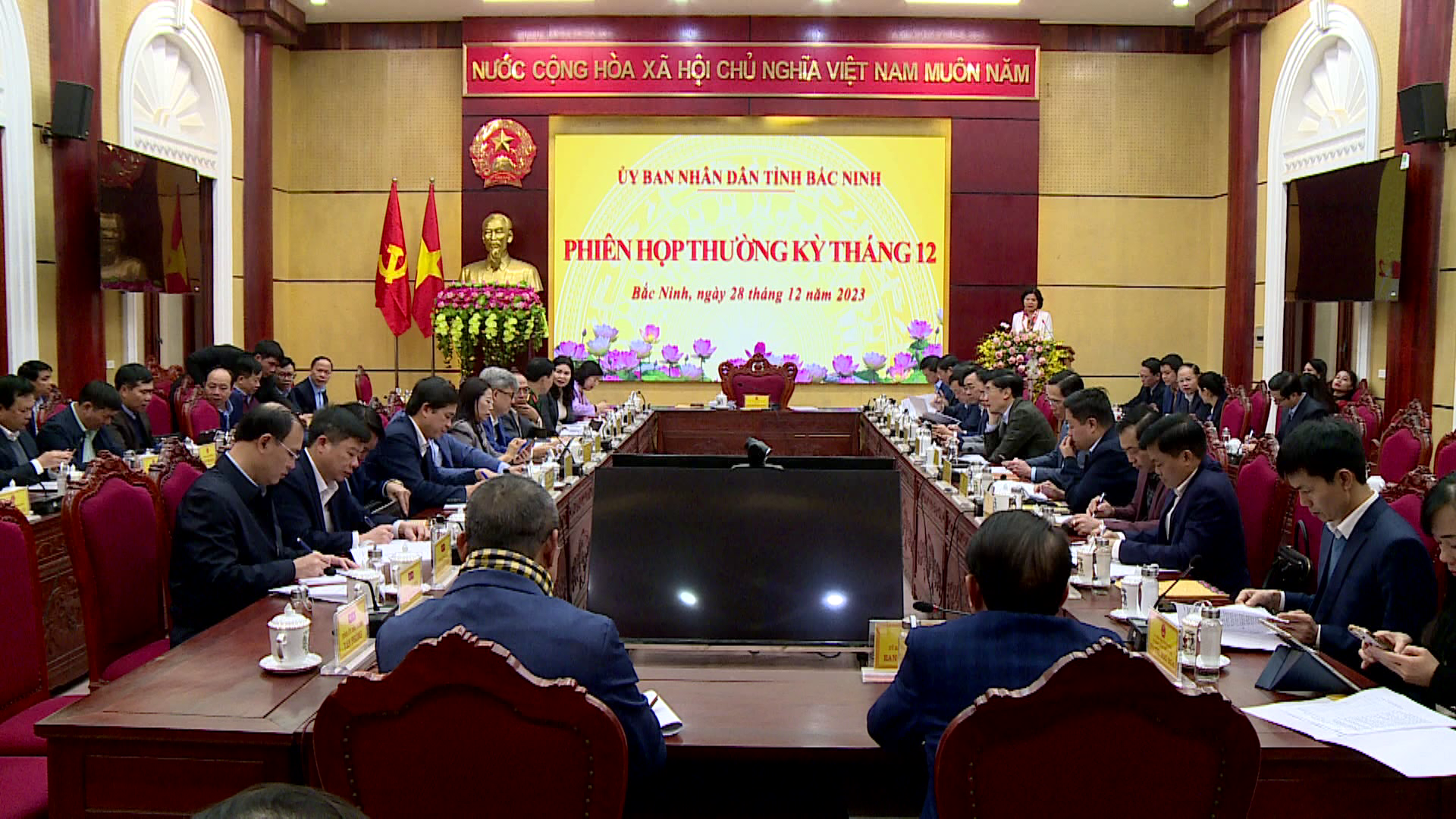 Hop_thuong_ky_thang_12_2023(1)