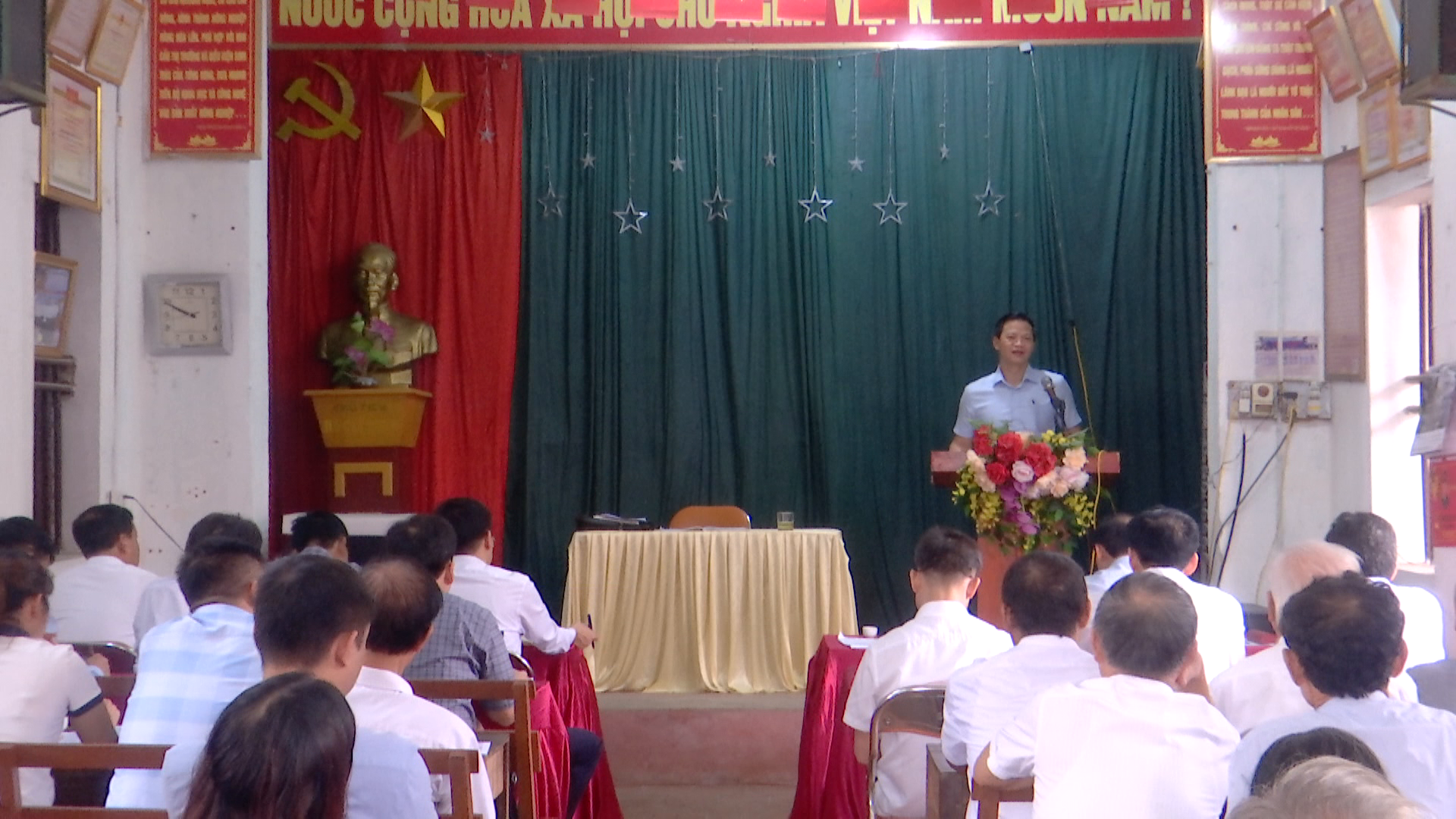 pct_vuong_quoc_tuan_du_chi_bo_phu_lang(2)