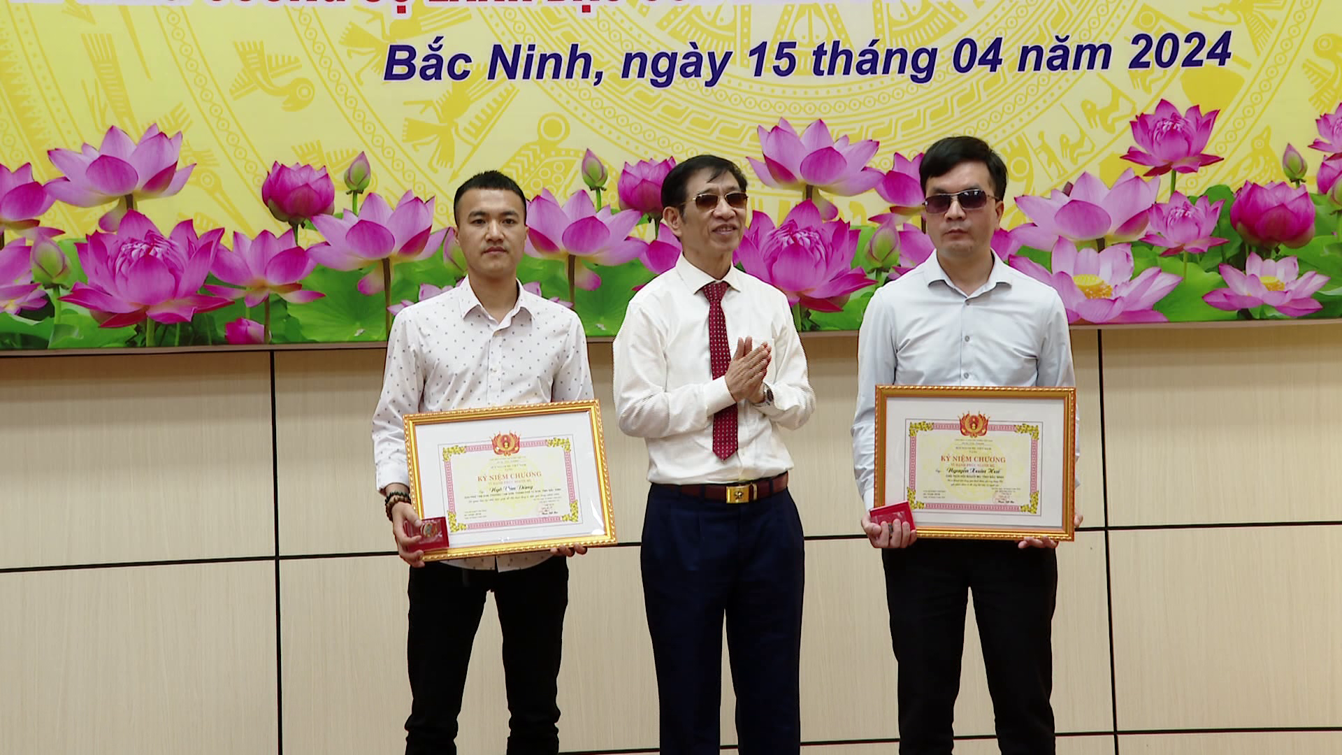 Hoi_nguoi_mu_ky_niem_55_nam(3)