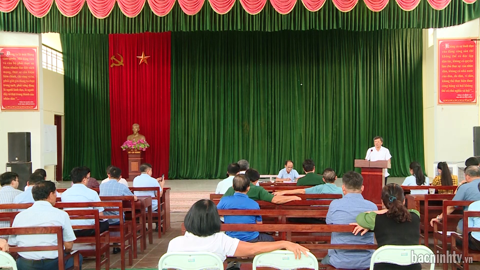 ong_doan_du_SHCB