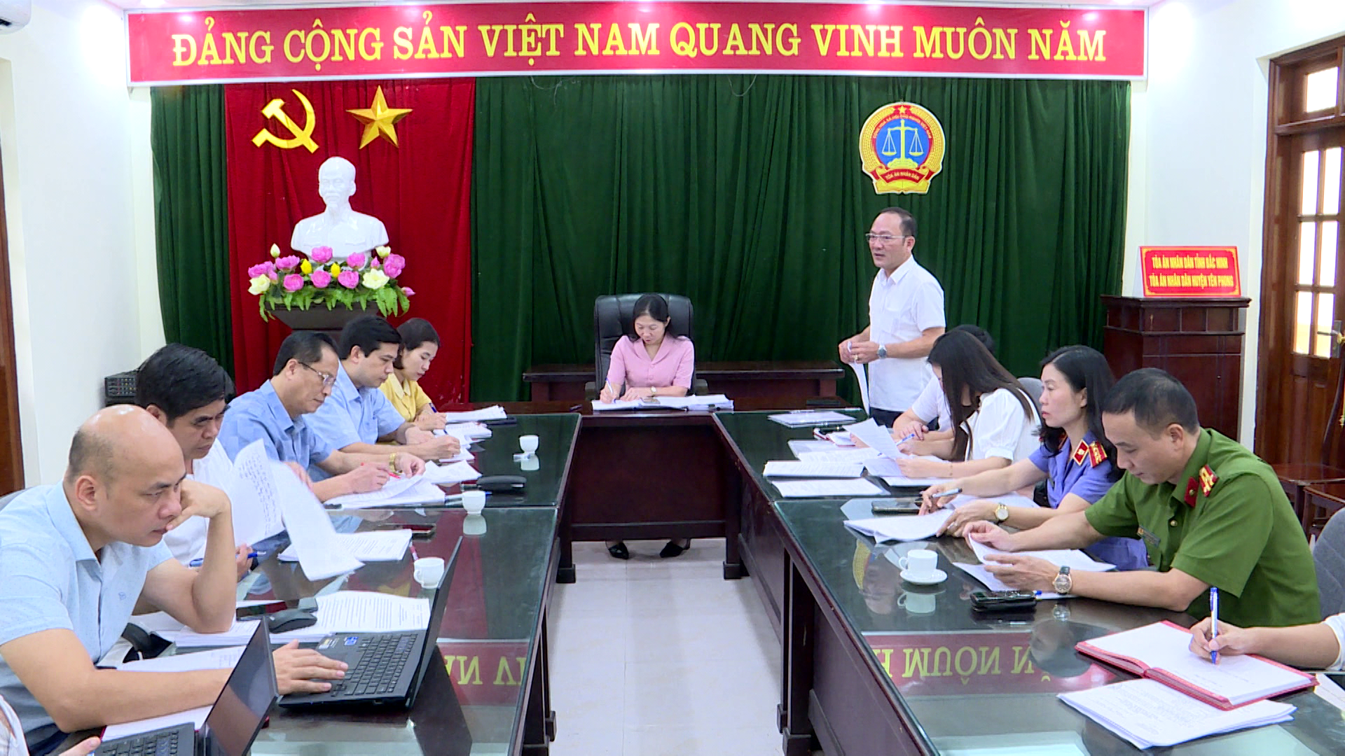 Tin_Ban_Phap_che_giam_sat_Toa_an_nhan_dan_huyen_Yen_Phong_va_Luong_Tai(3)