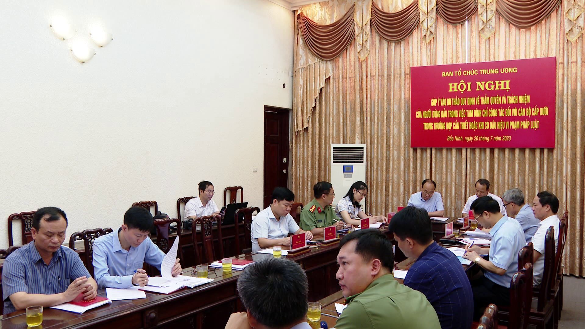 dONG_GOP_VAO_DU_THAO_LUAT(1)