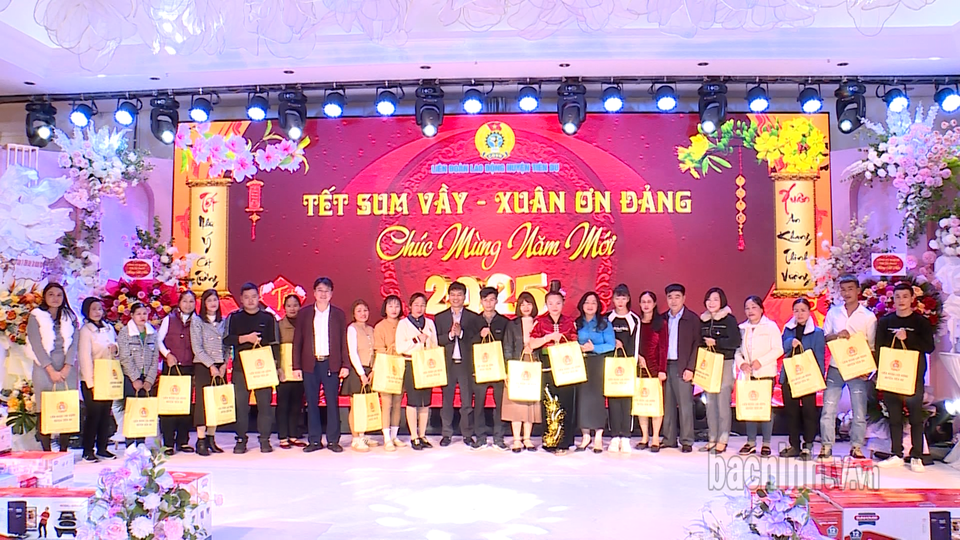 ldld_tien_du_tang_qua