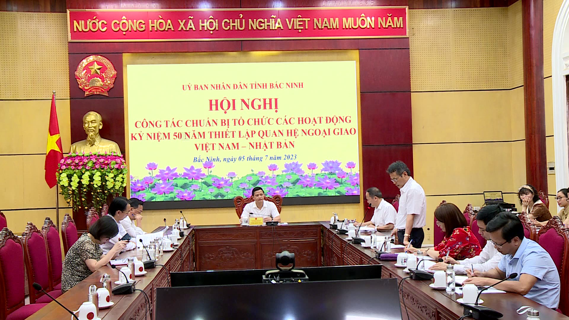 Hoi_nghi_chuan_bi_to_chuc_hoat_dong_ky_niem_50_nam_viet_nhat(1).png