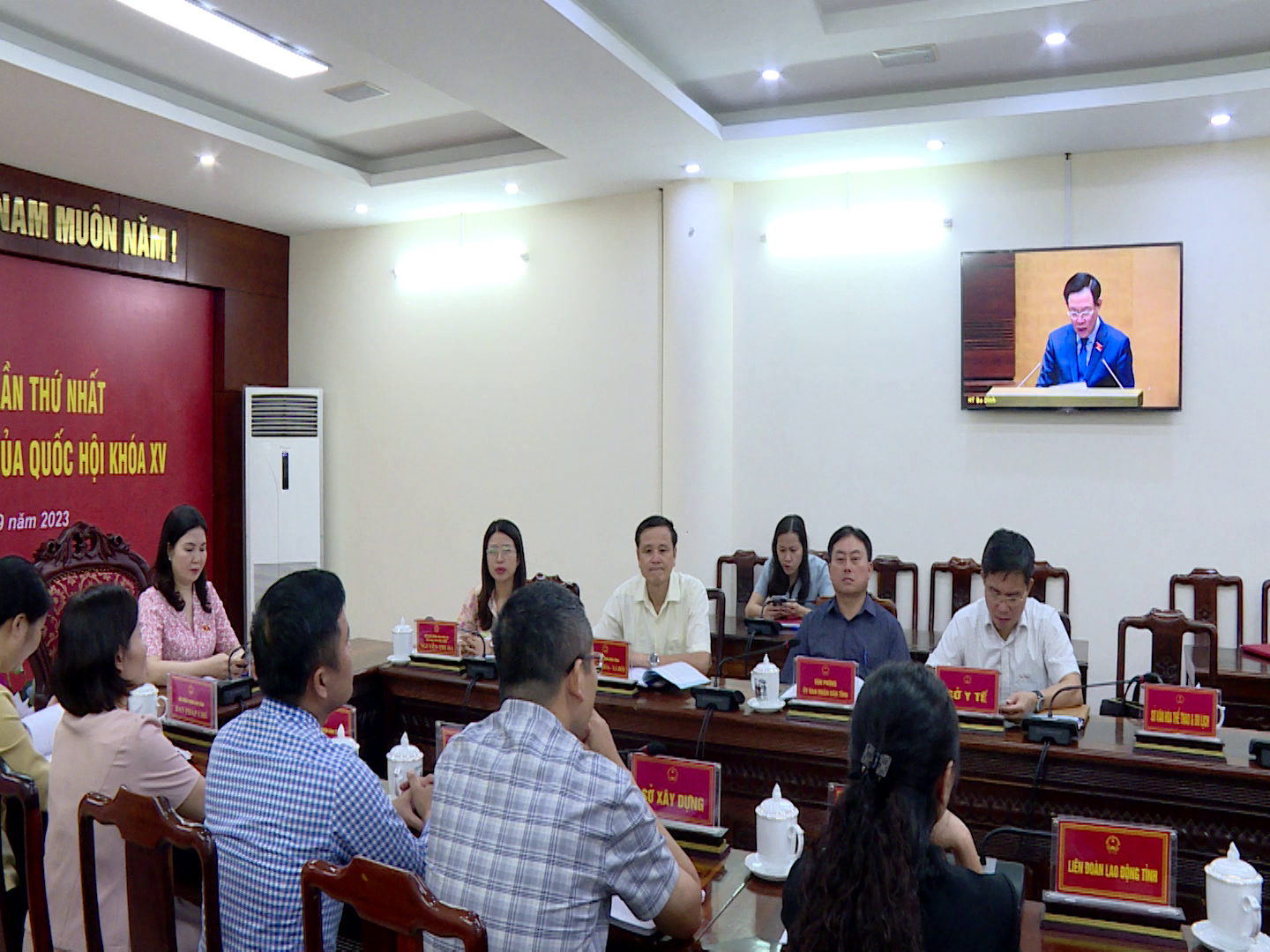 Truc_tuyen_QH_trien_khai_luat_nghi_quyet_QH_khoa_XV(1)