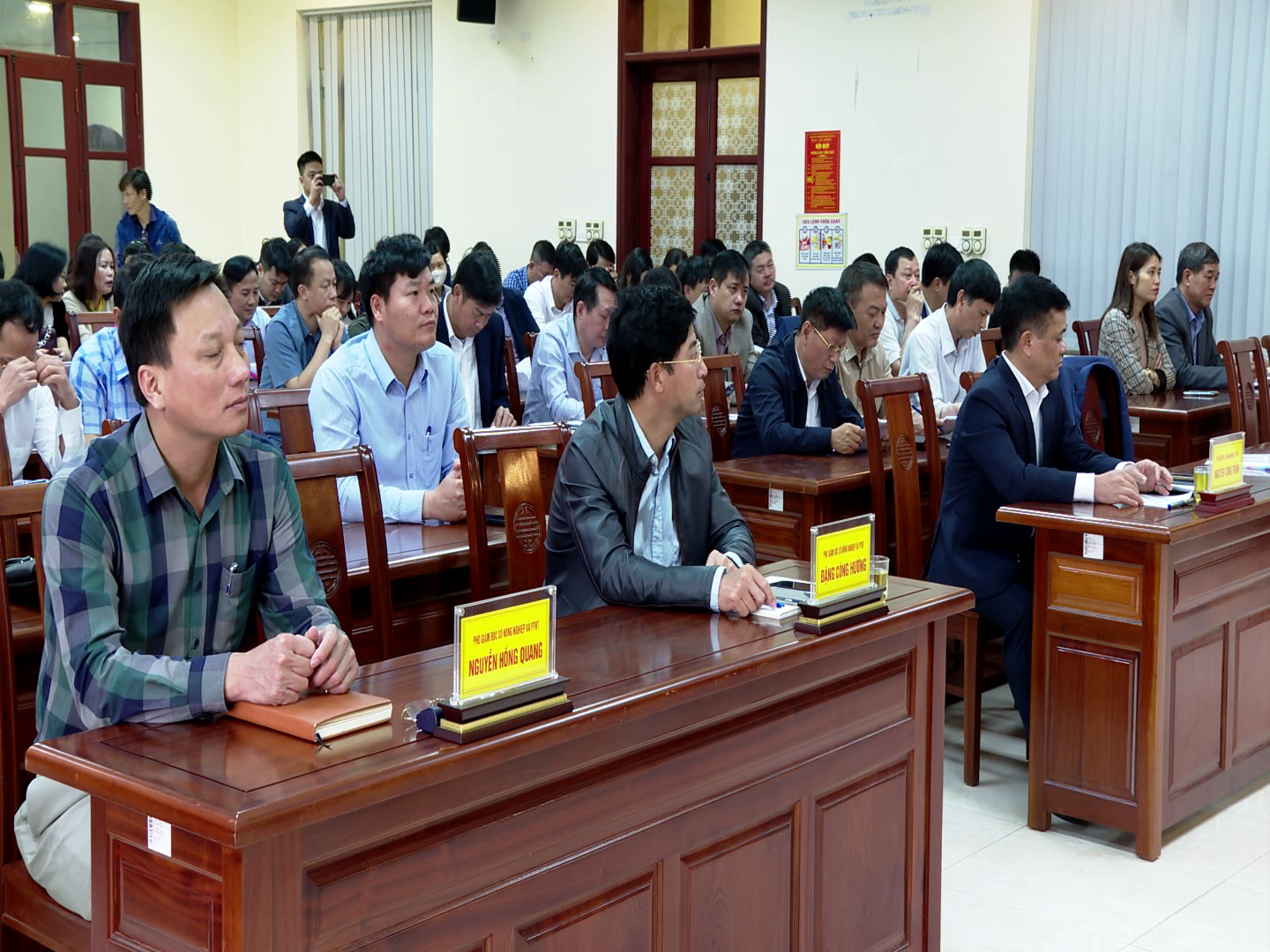 hoi_nghi_cai_cach_hanh_chinh_nganh_nong_nghiep_ptnt(1)