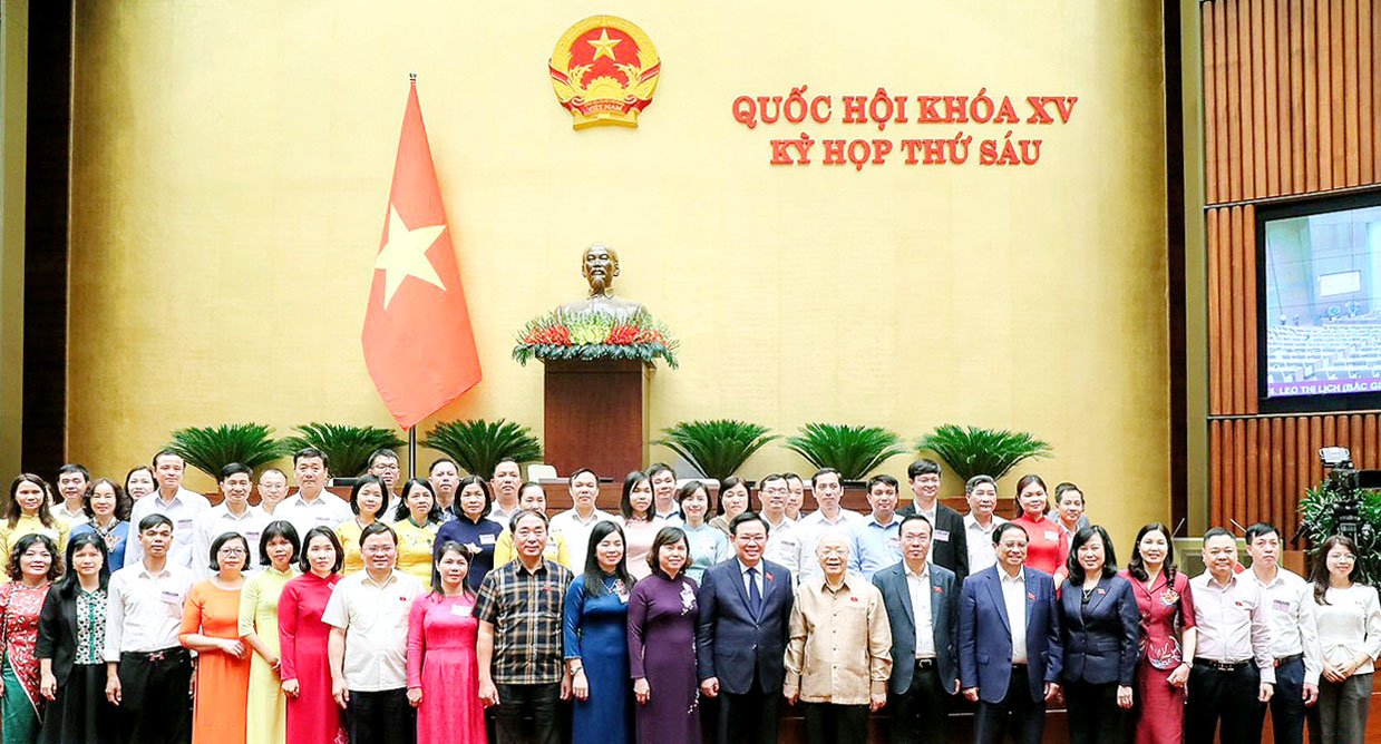 Chup_anh_cung_ld_Dang_Nha_nuoc_1