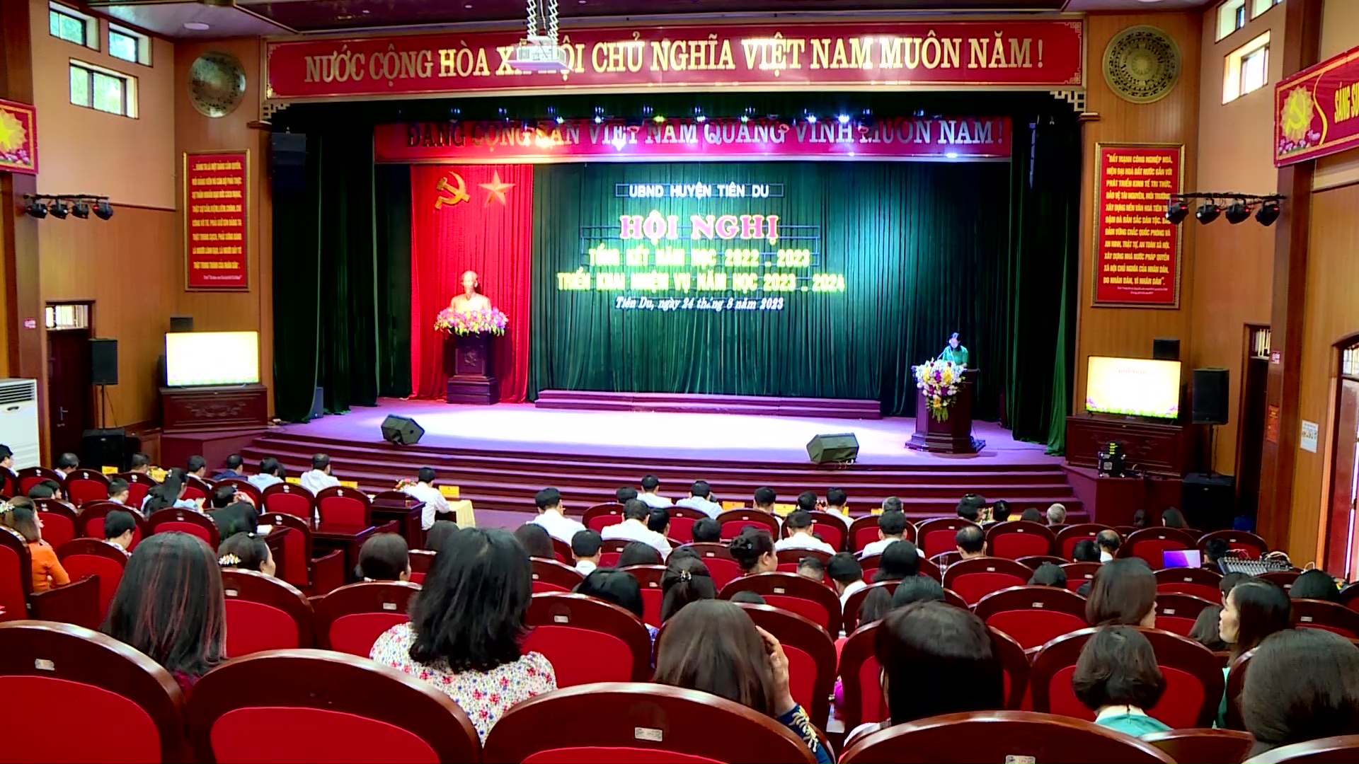 Tien_du_trien_khai_nam_hoc