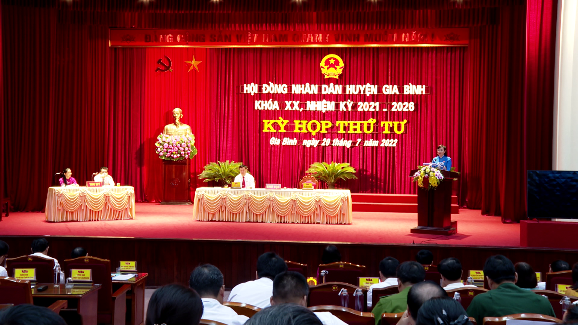 HDND_huyen_gia_Binh_(ky_hop_thu_4)(1)