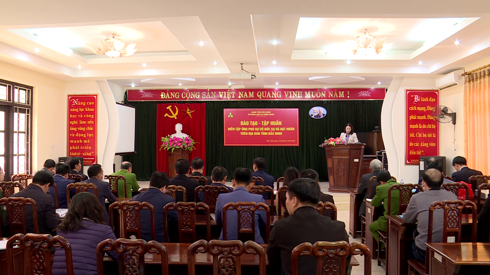 So_KHCN_Dao_tao_Tap_huan_ung_pho_xu_ly_buc_xa_hat_nhan(1)