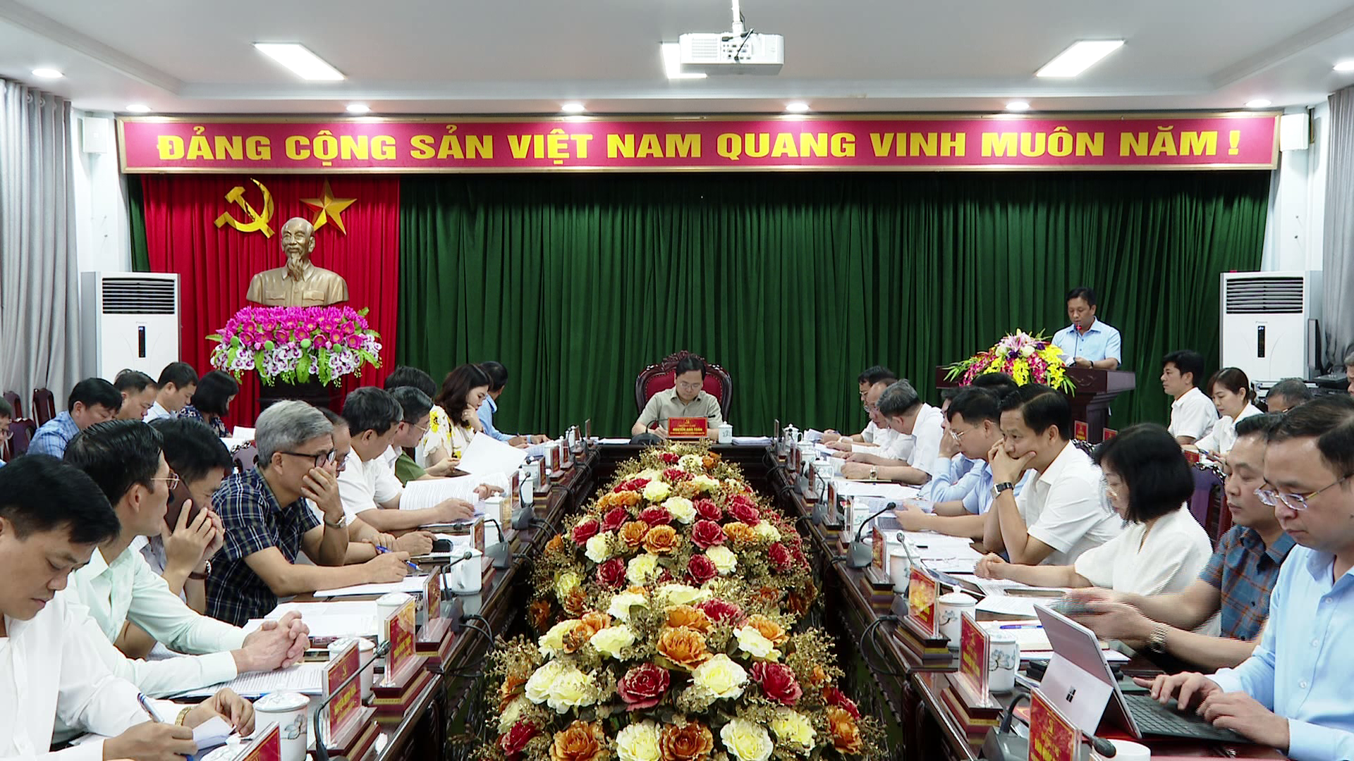Bi_thu_lam_viec_thuan_thanh_doan_1_ok_ok(1).png