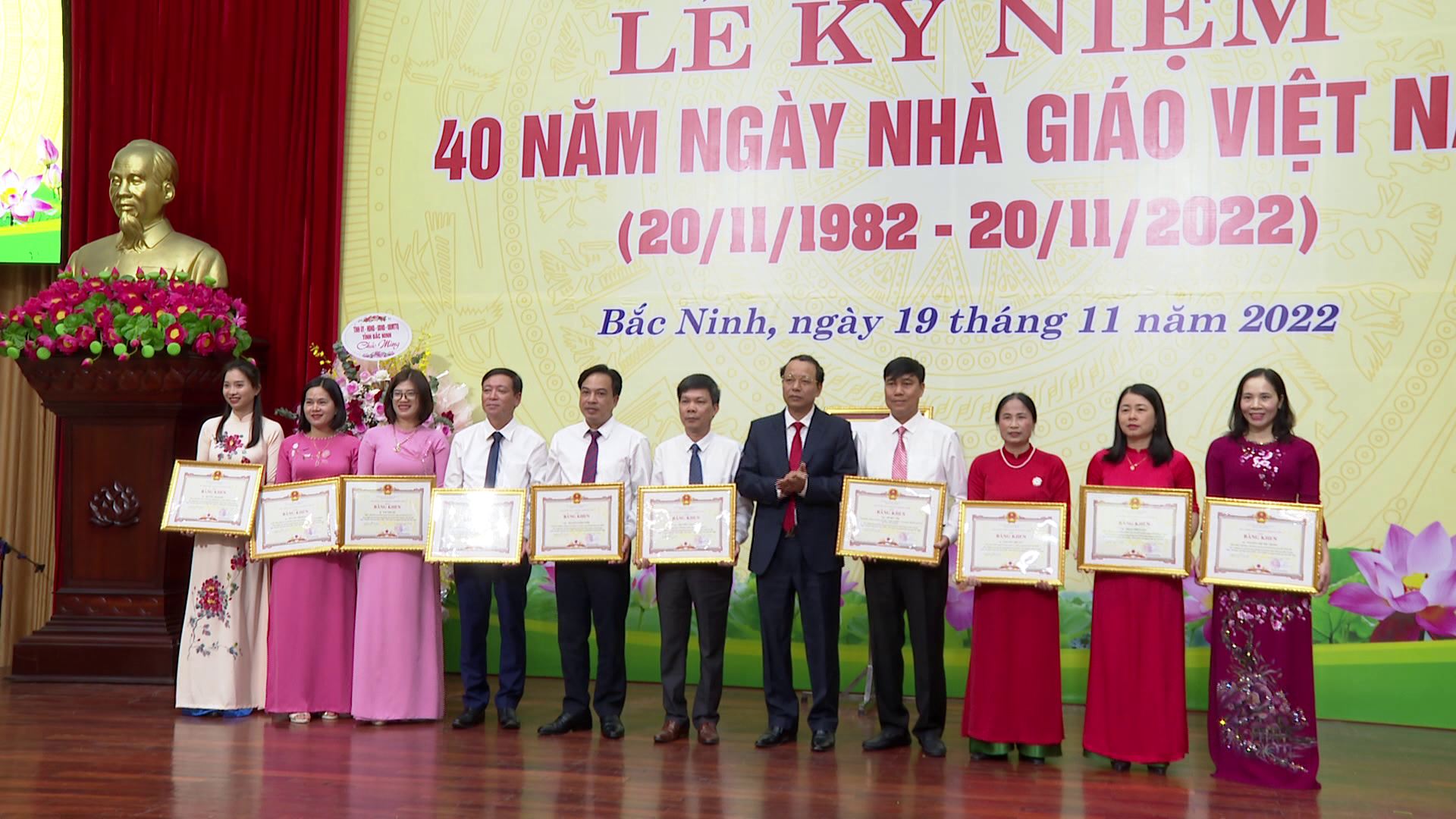 Ky_niem_40_nam_nganh_Giao_duc(4)
