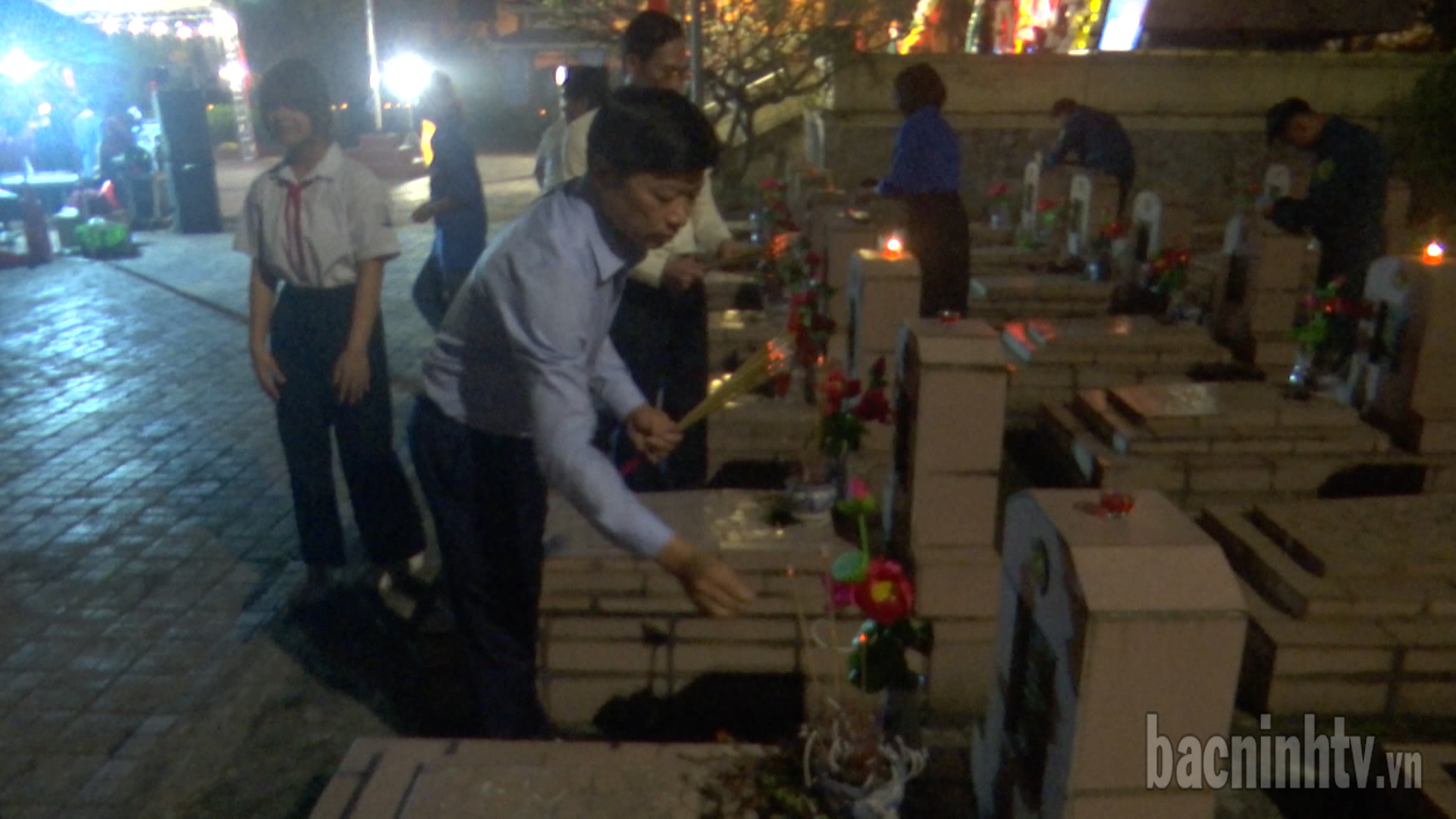ong_khai