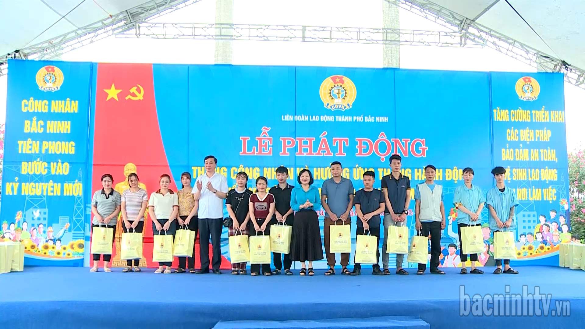 tang_qua_cn_kho_khan