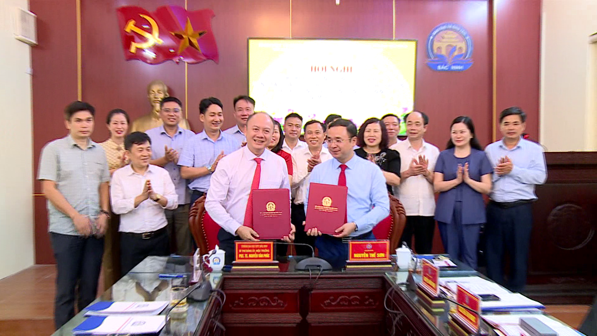 SO_GD_TRUONG_DH_TDTT_KY_KET_PHOI_HOP(1).png