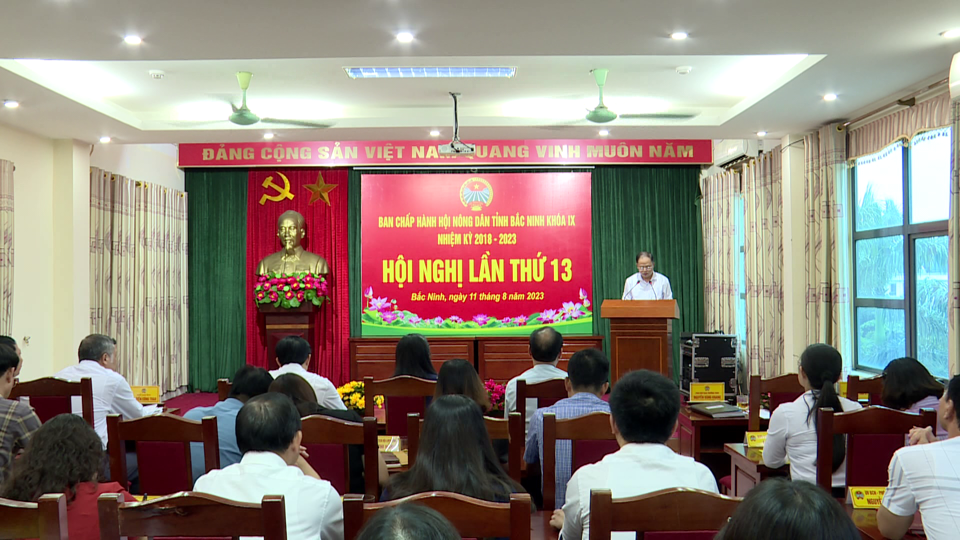 KIEN_TOAN_CHUC_DANH_CHU_TICH_HOI_NONG_DAN_TINH_KHOA_IX(1)