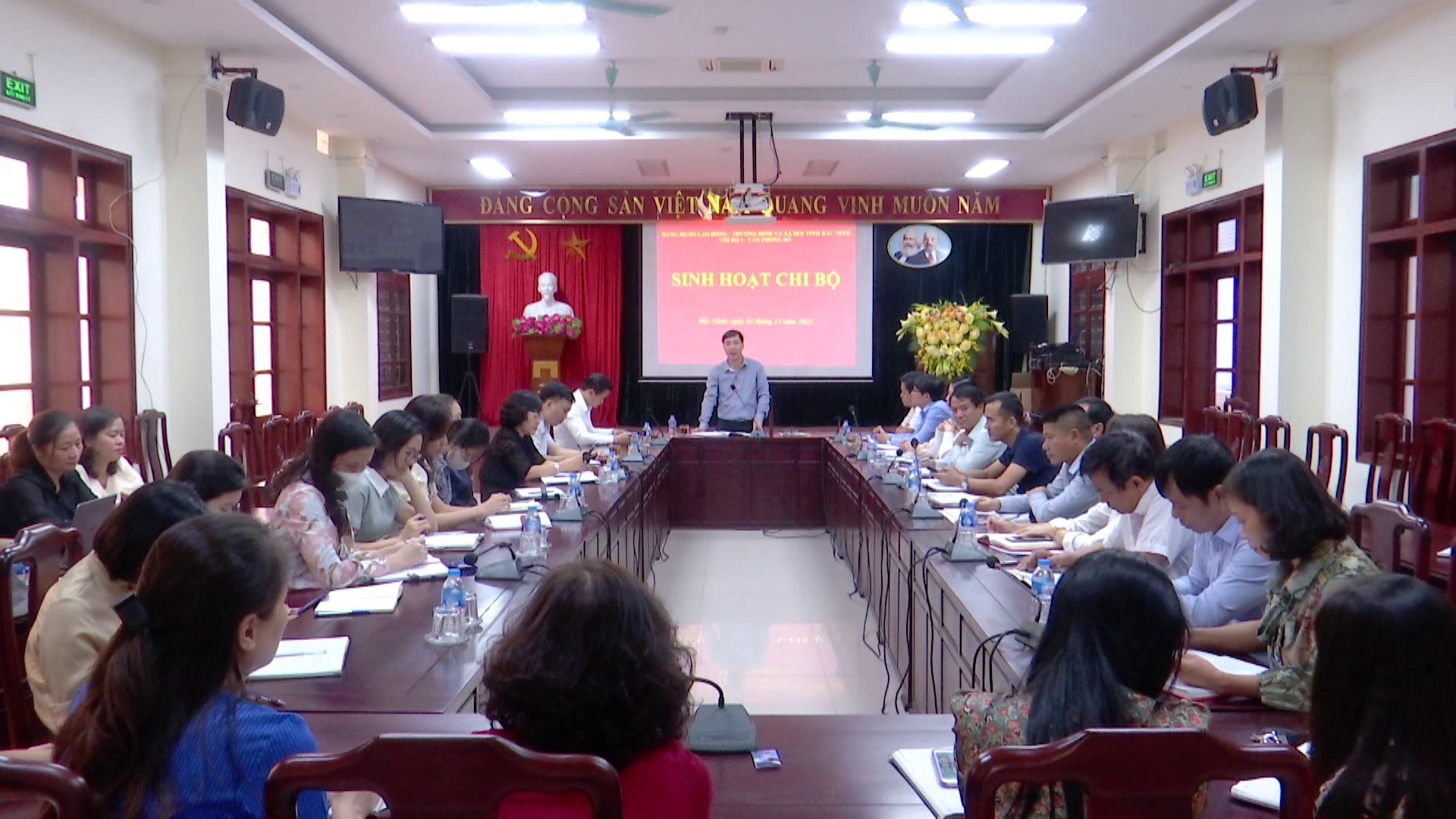 sinh_hoat_chi_bo_so_lao_dong_tbxh(1)
