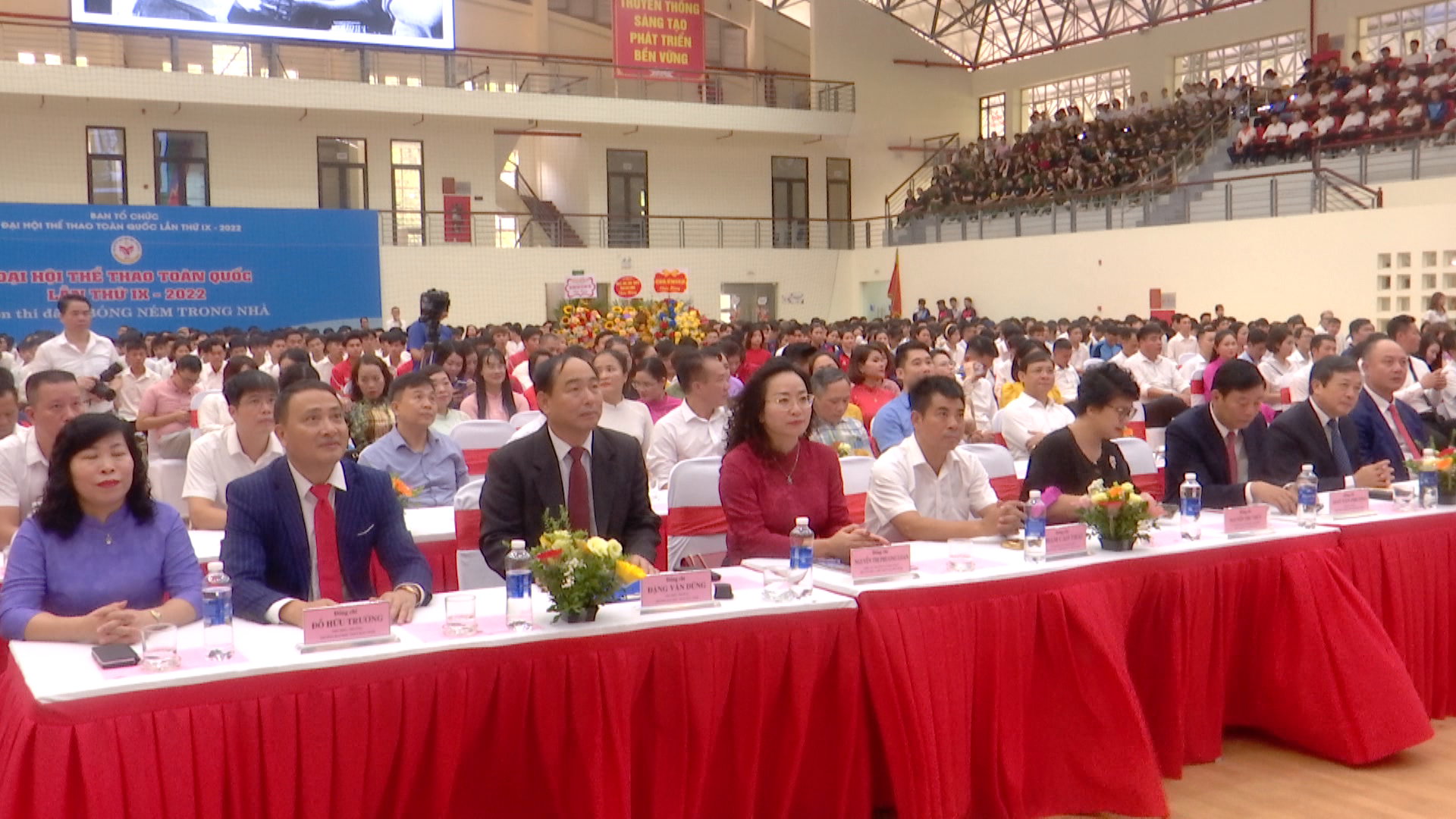 truong_the_thao_khai_giang(1).png