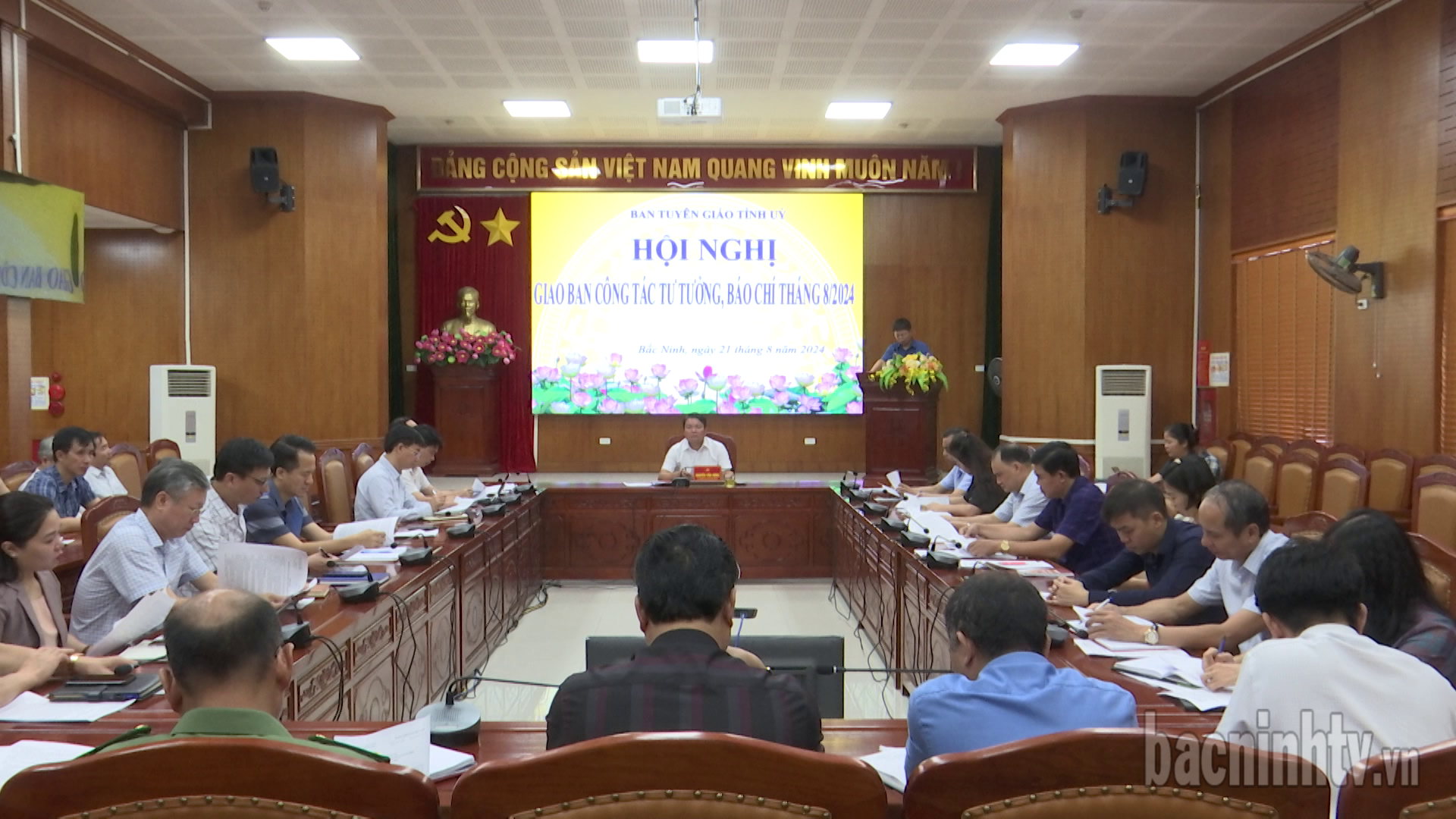 toan_canh_hn_giao_ban_tt