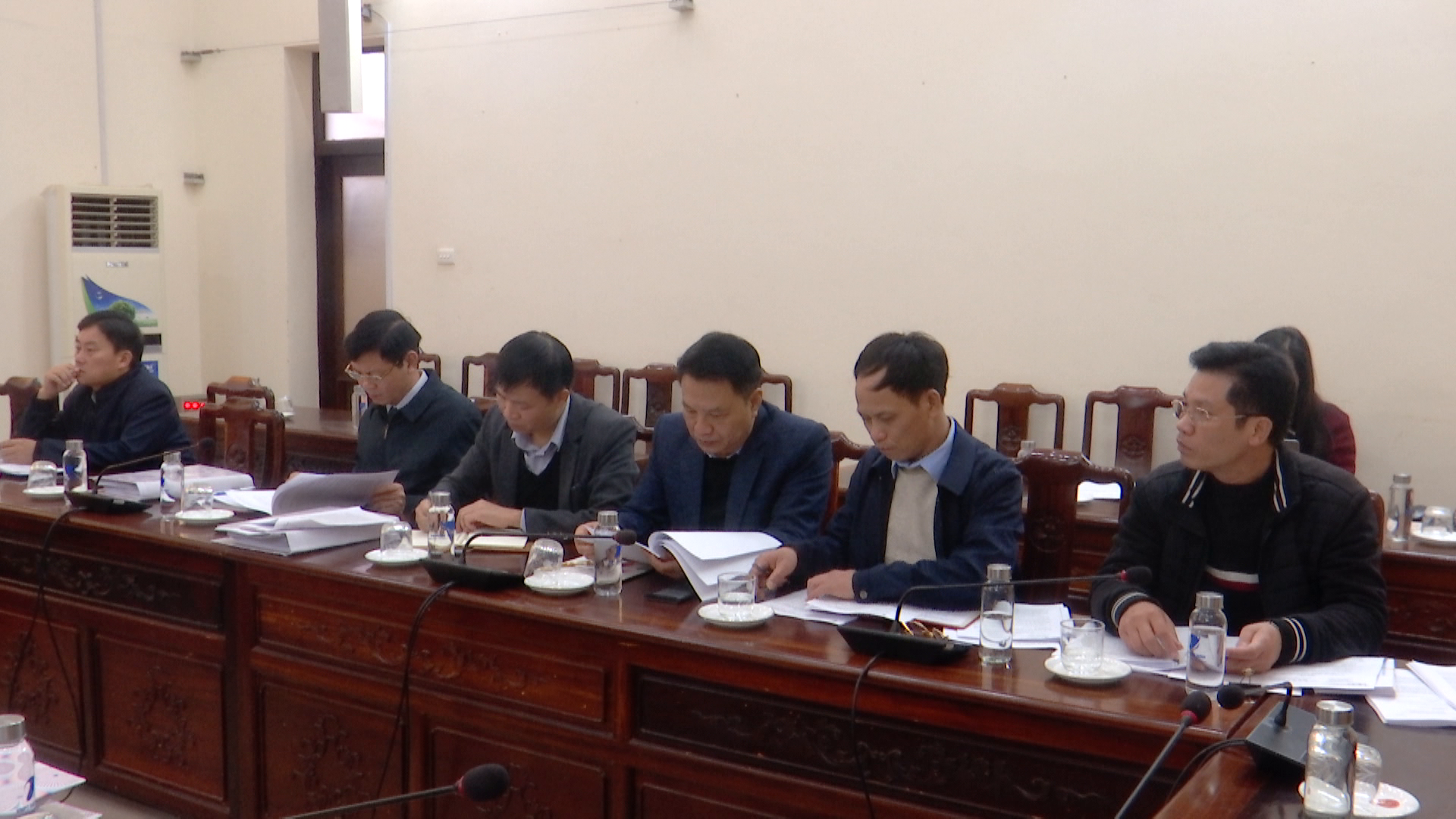 hoi_nghi_vuong_quoc_tuan_(2).png