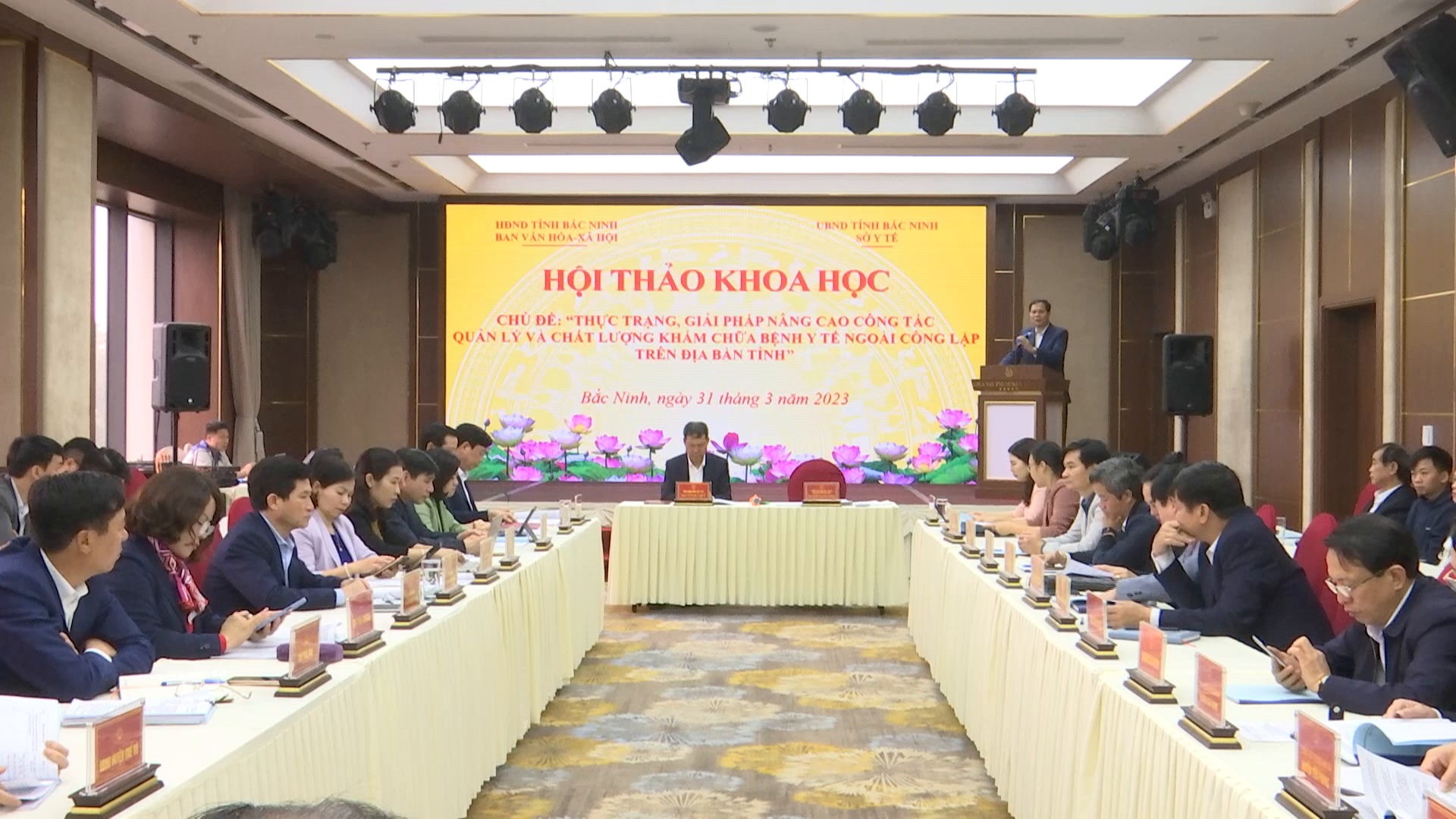 bvien_ngoai_cong_lap(1).png
