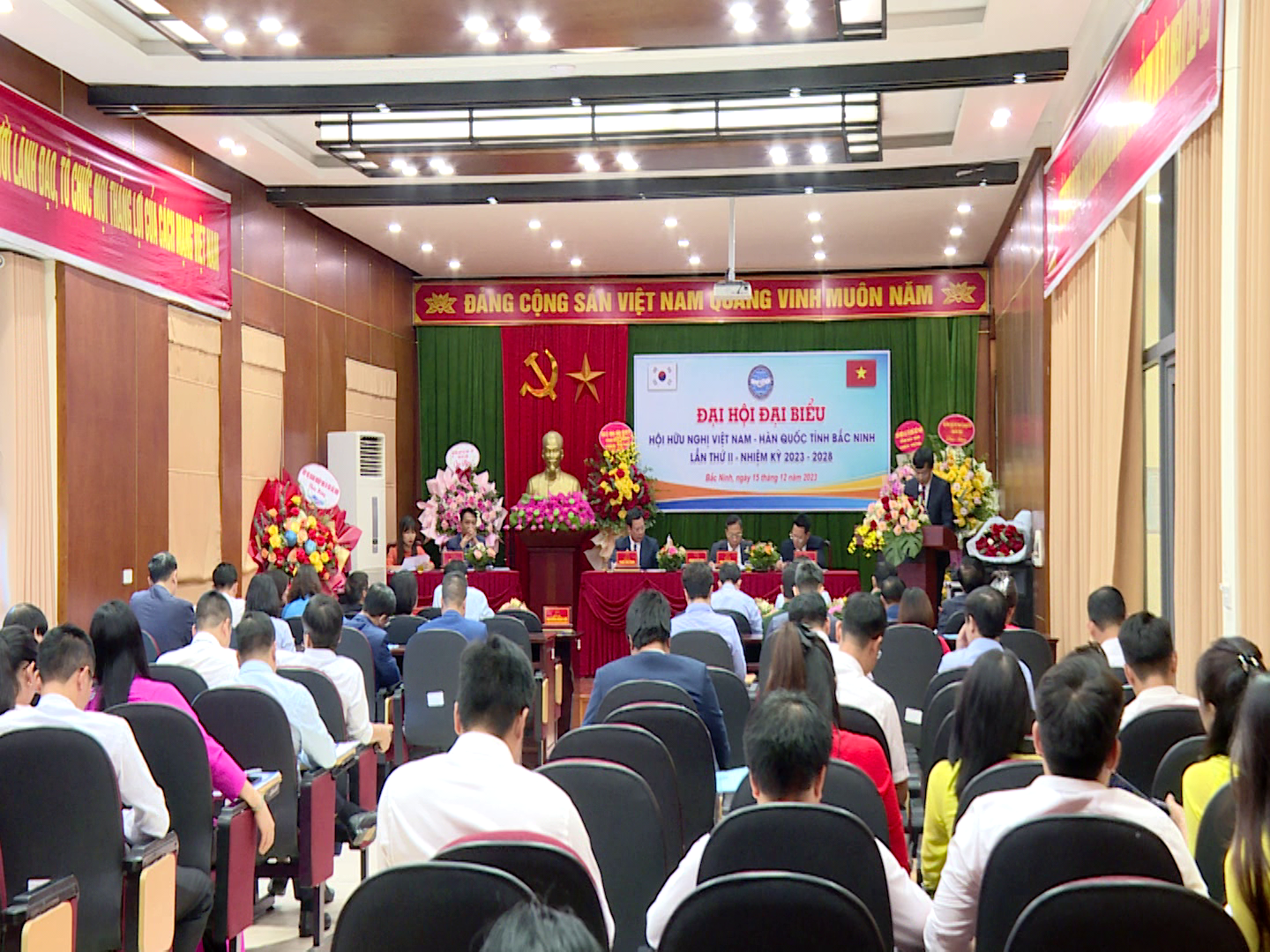 Dai_hoi_hoi_huu_nghi_Viet_Han(5)