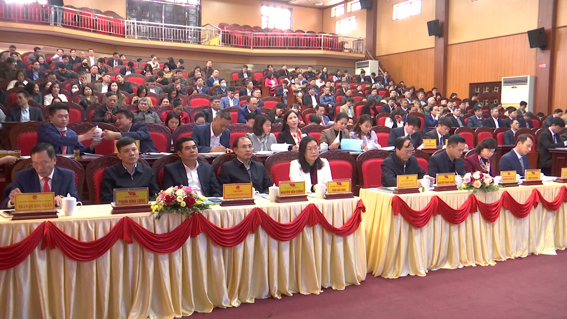 T.DU_T.KHAI_N.VU(1).png