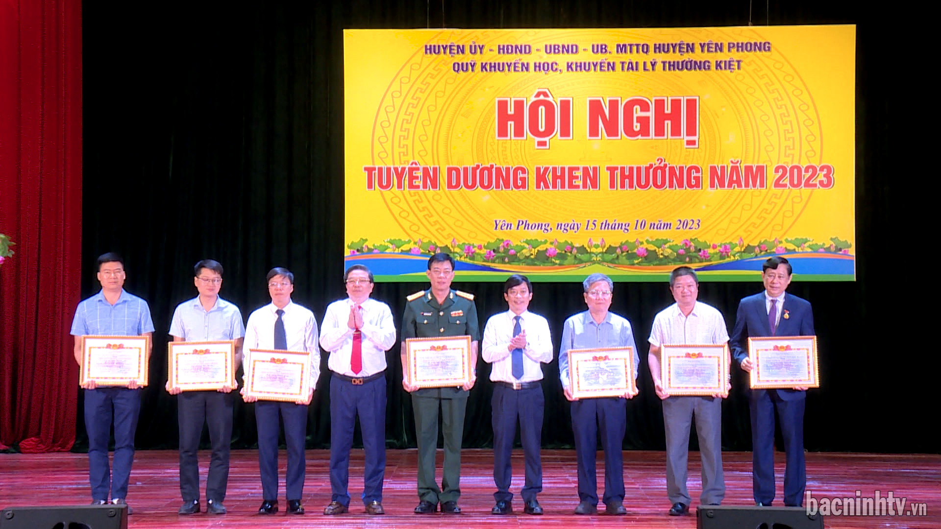 khen_yphong