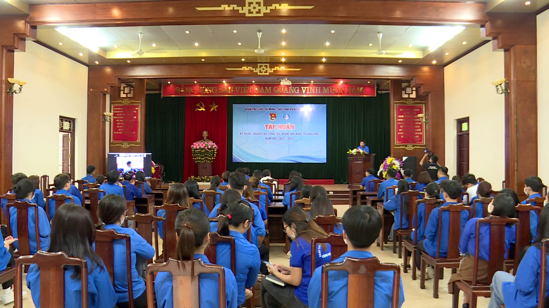 Tap_huan_ky_nang_cong_tac_Doan_Hoi_khoi_truong_hoc(1)