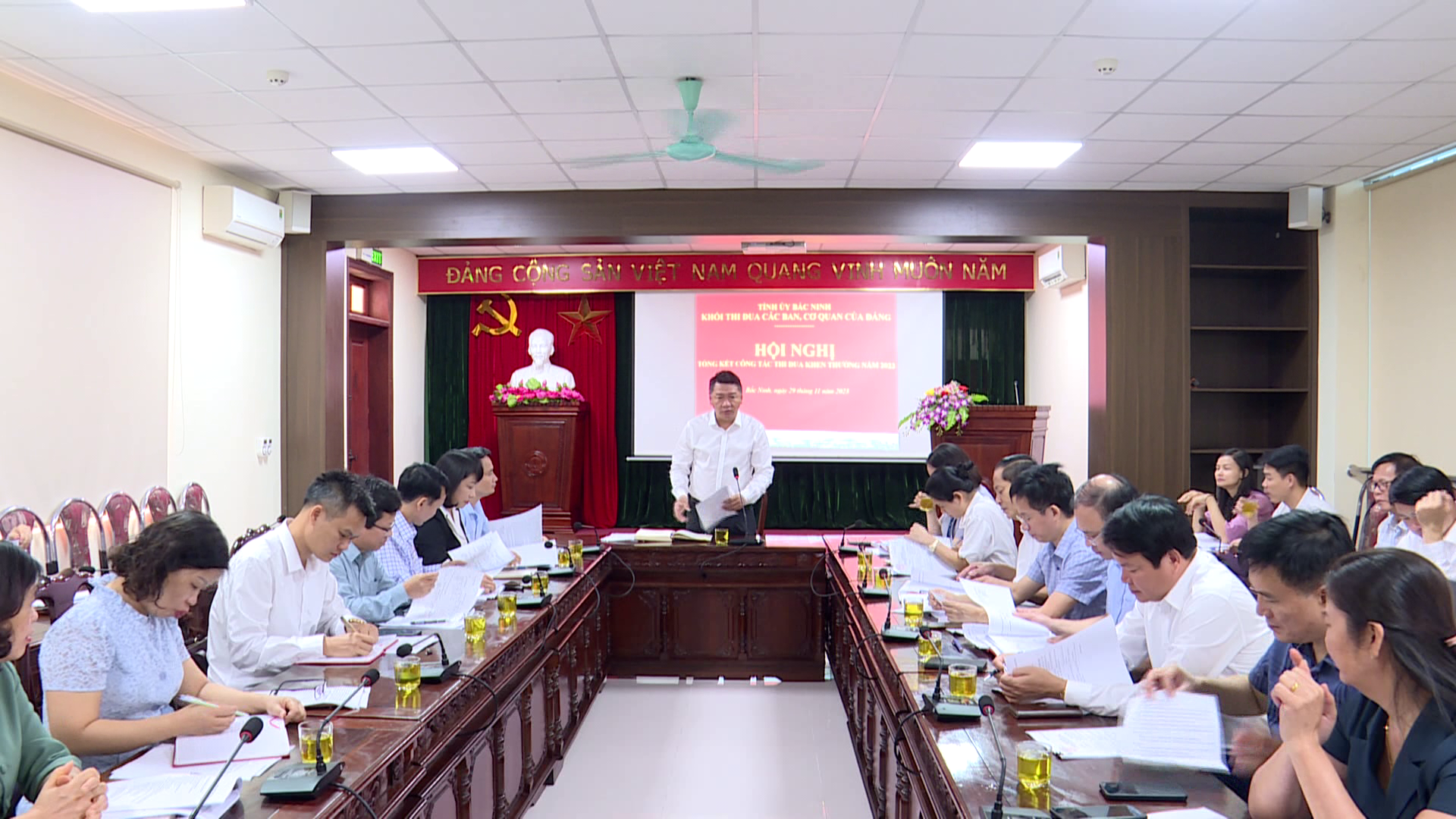 TONG_KET_KHOI_THI_DUA_CAC_BAN_CO_QUAN_CUA_DANG(1)