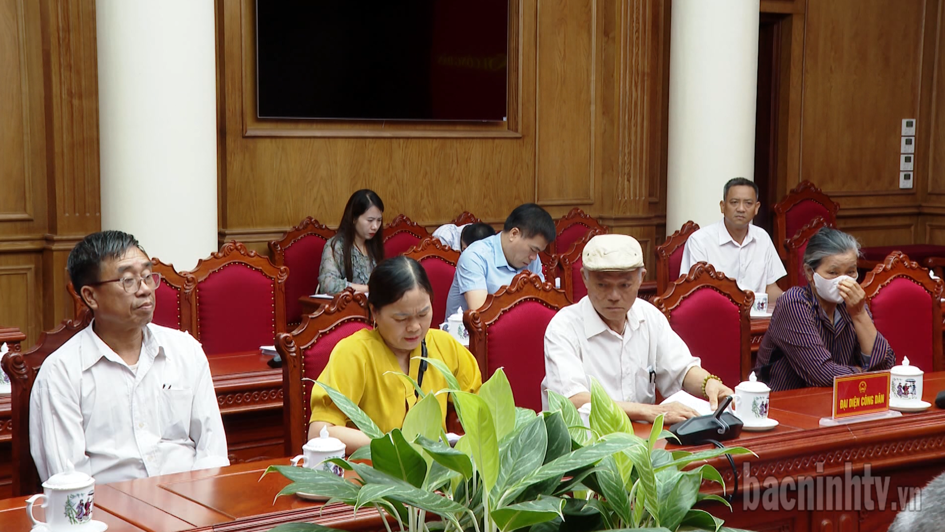 ho_dan_tai_doi_thoai