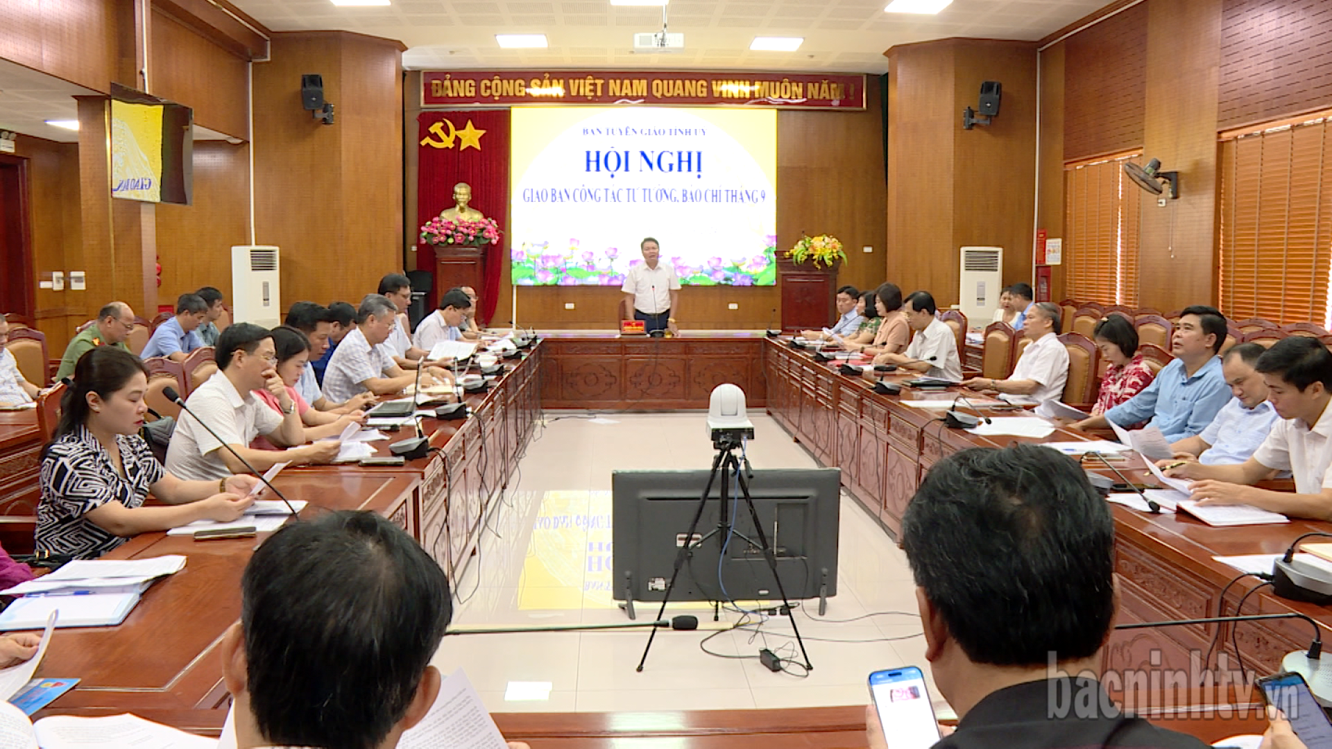 toan_canh_giao_ban