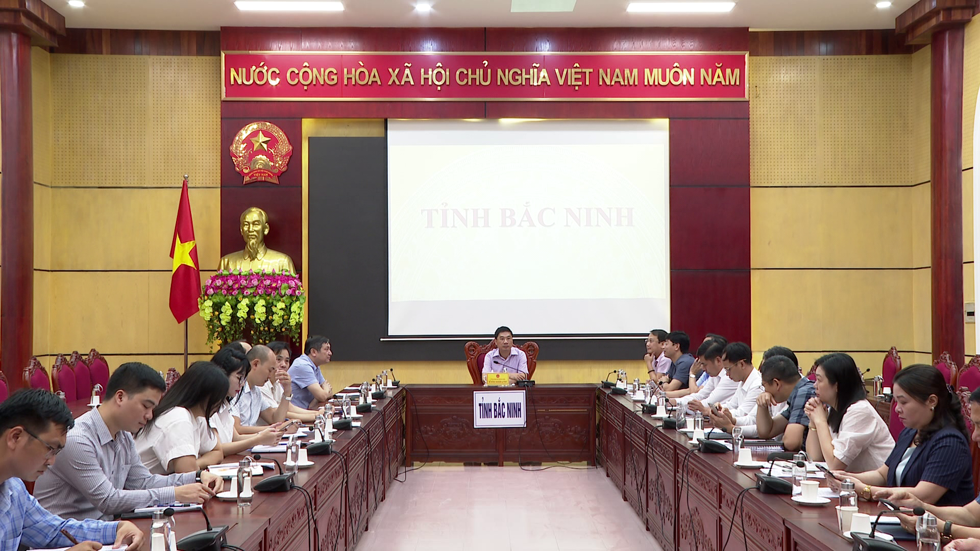 Hoi_nghi_truc_tuyen_bo_NN(1)