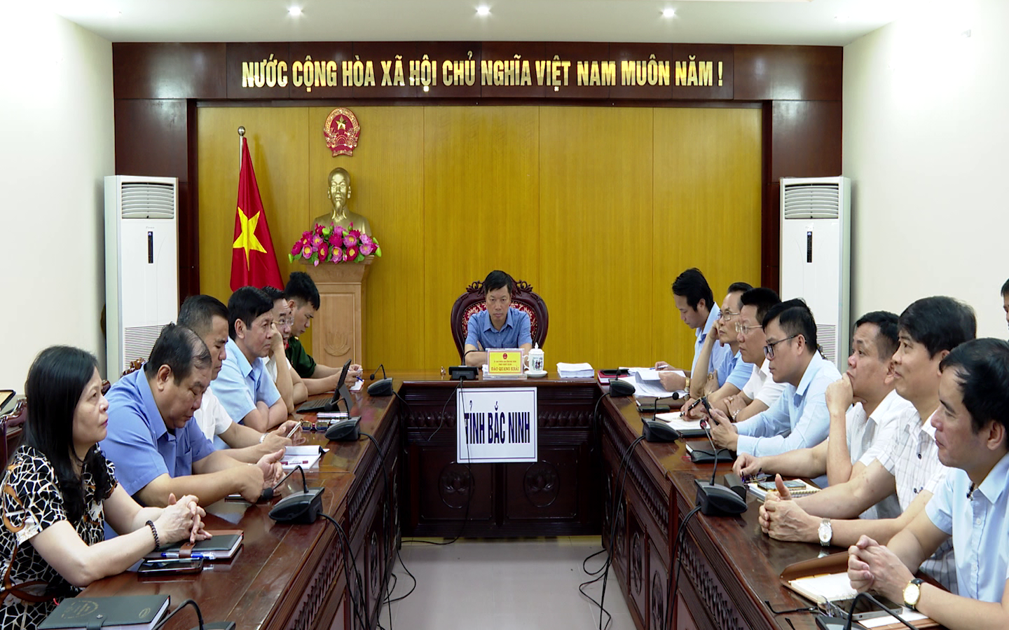 hoi_nghi_tt_dong_gop_luat_nha_o(1)