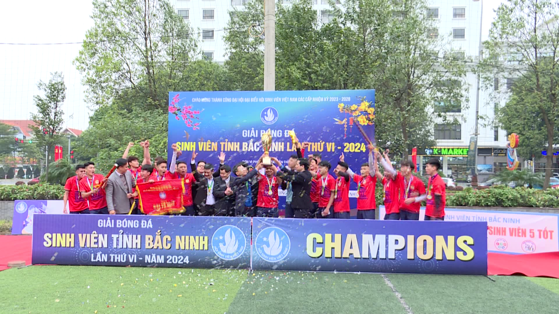 BE_MAC_GIAI_BONG_DA_SINH_VIEN_TINH_LAN_VI_2024(1)