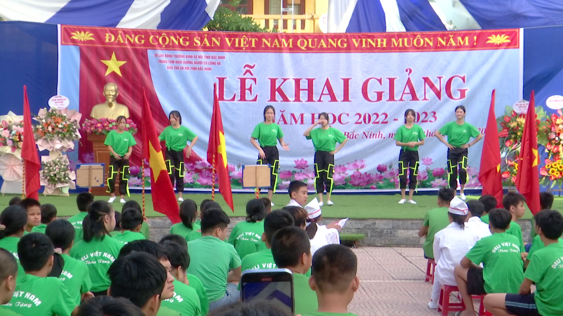 le_khai_giang_dac_biet(2)