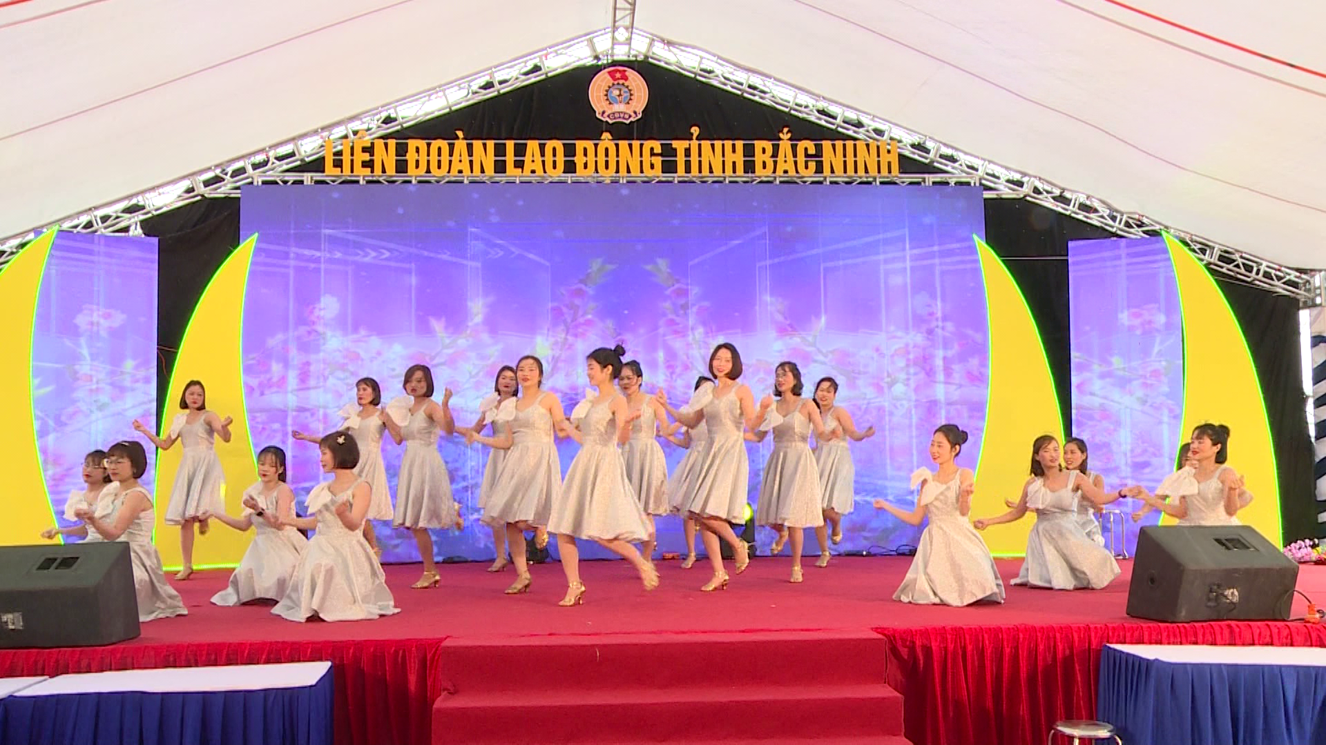 Tin_NHIEU_HOAT_DONG_VAN_NGHE_THE_THAO_DAN_VU_TET_SUM_VAY_VO_PV_T1_2024_OKE(1).png