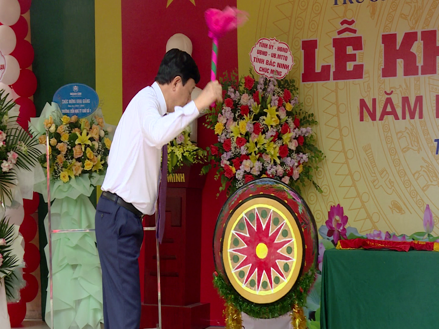 PCT_HDND_du_le_khai_giang_tai_Tieu_hoc_1_Thi_tran_cho(3)