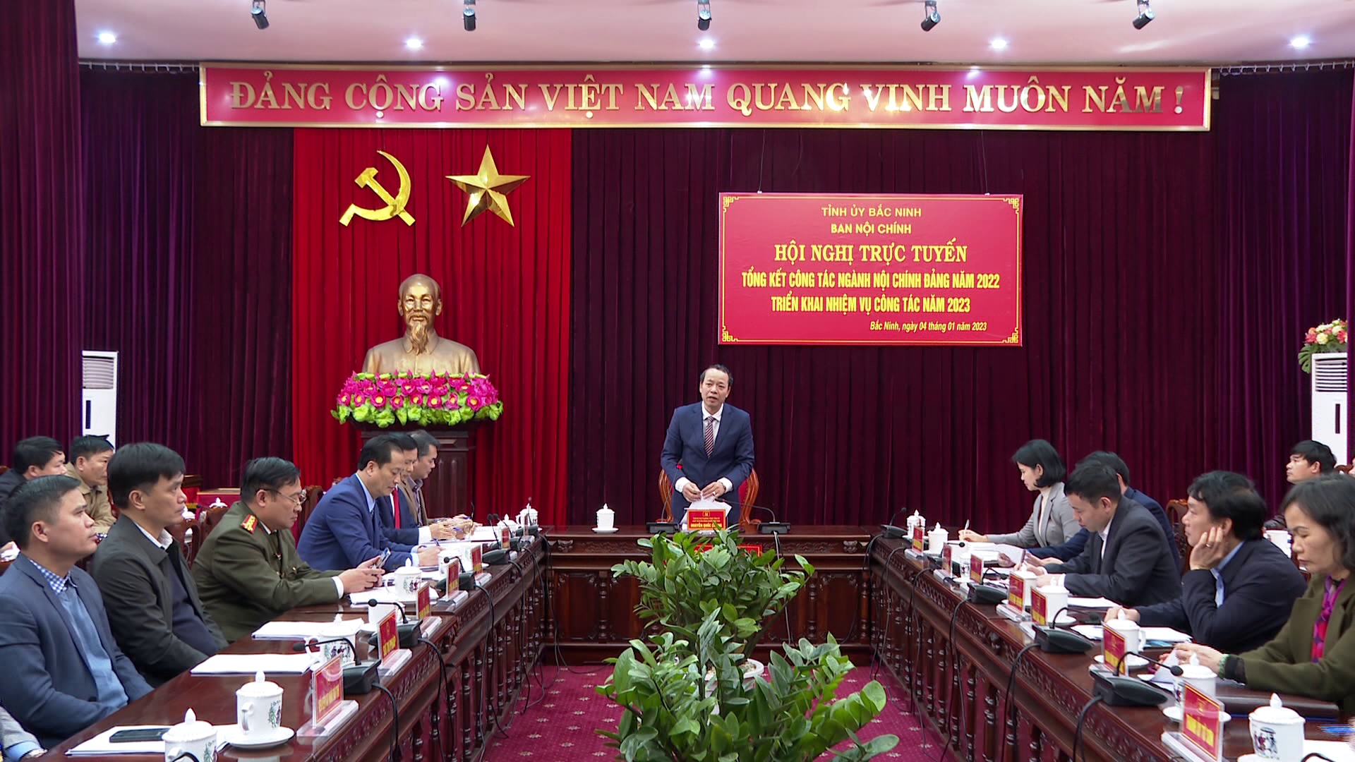 Ban_noi_chinh_Tinh_uy_tong_ket_(_ban_day_du)(1)