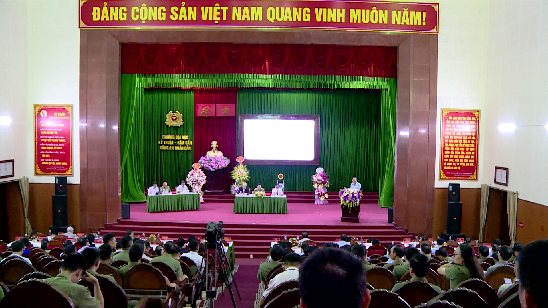 Tin_Truong_DH_KT_Hau_can_cong_an_Hoi_thao_khoa_hoc_T9_2023(3)