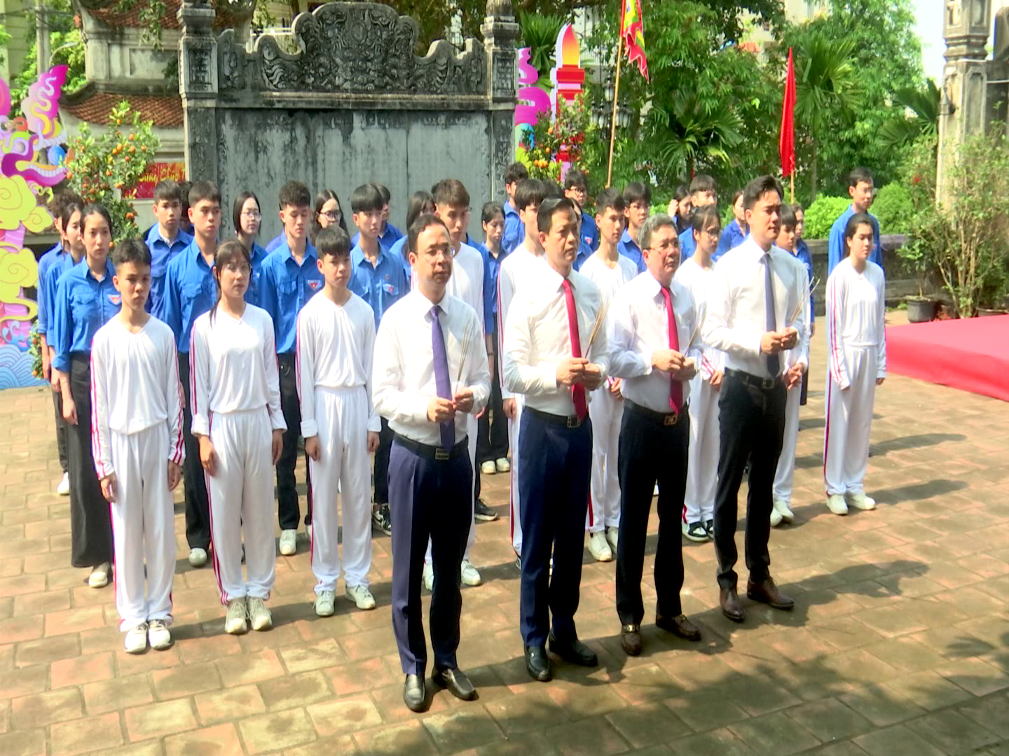dang_huong_ruoc_duoc_nhan_dip_hoi_khoe_phu_dong_tinh_BN(1)_(1)