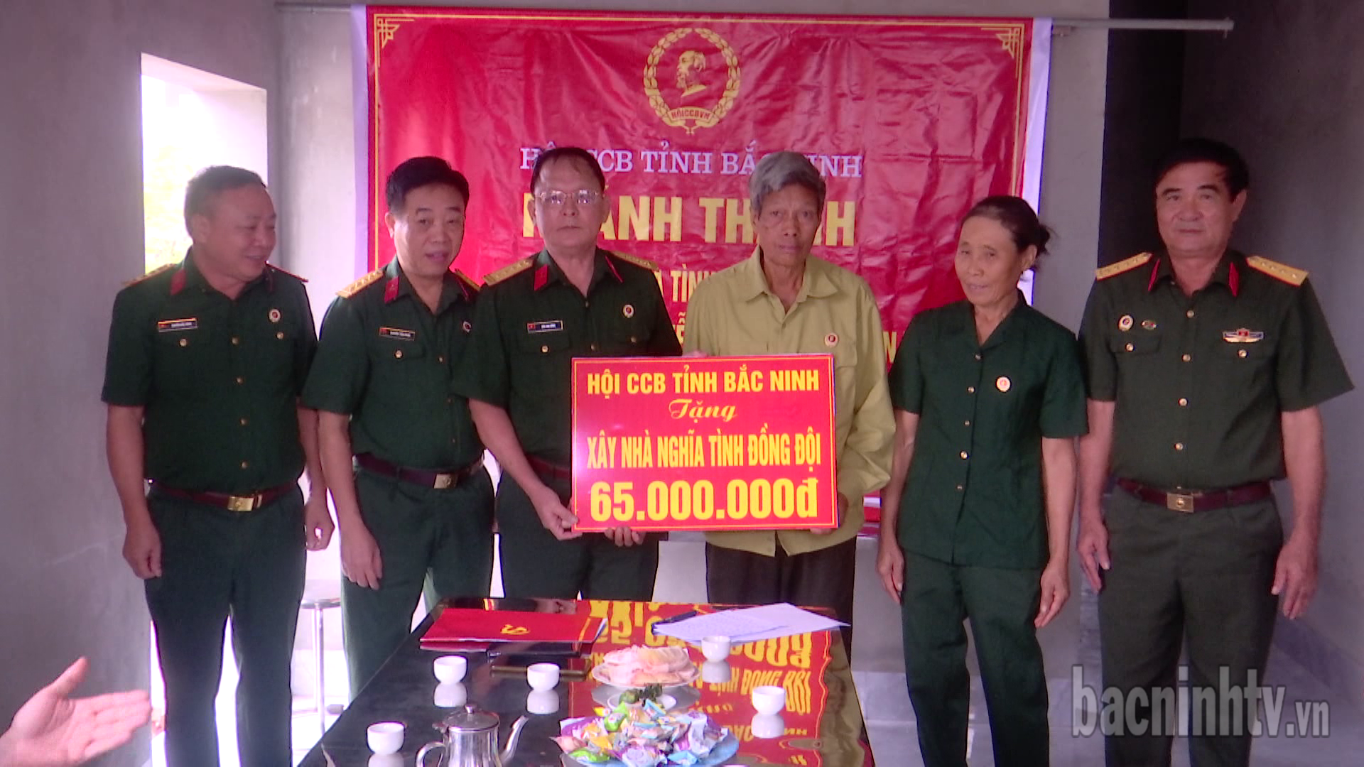 ung_ho_nha_nghi_tinh_dong_doi
