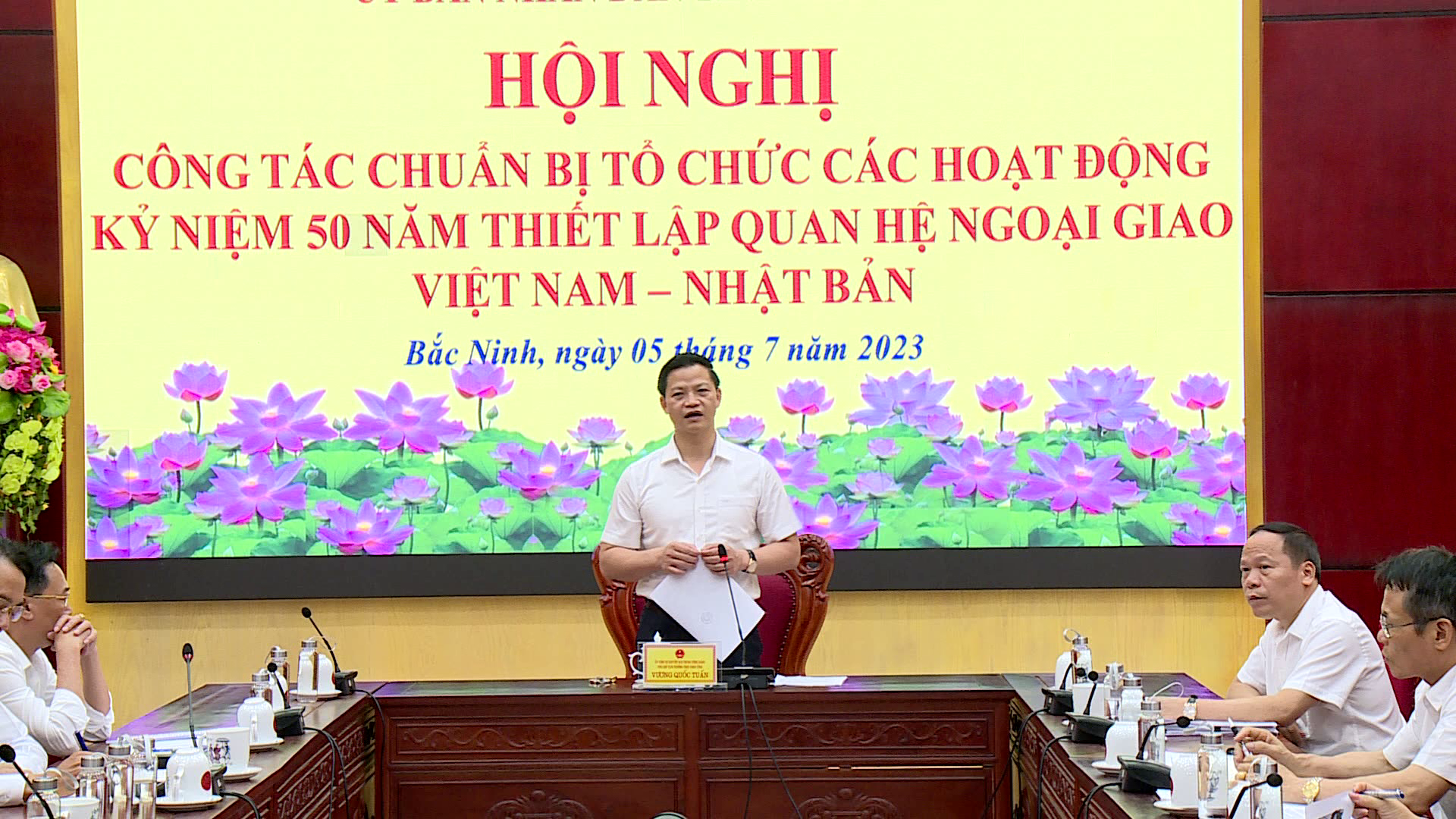 Hoi_nghi_chuan_bi_to_chuc_hoat_dong_ky_niem_50_nam_viet_nhat(3).png