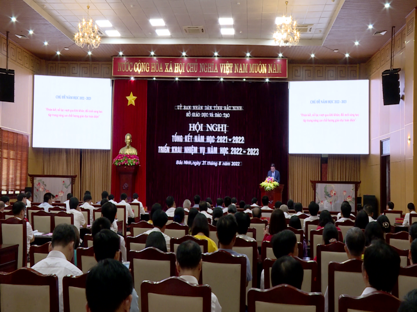 Tong_ket_nam_hoc_2021(1)