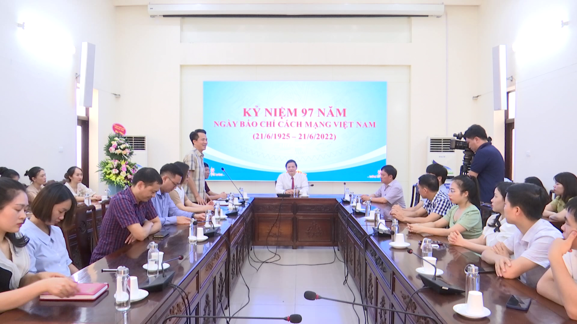 PCT_tinh_chuc_mung_cong_TTTT_ngay_21_6(1)