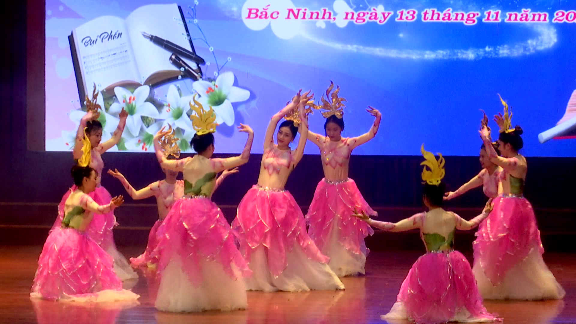 LH_TIENG_HAT_NHA_GIAO(1)