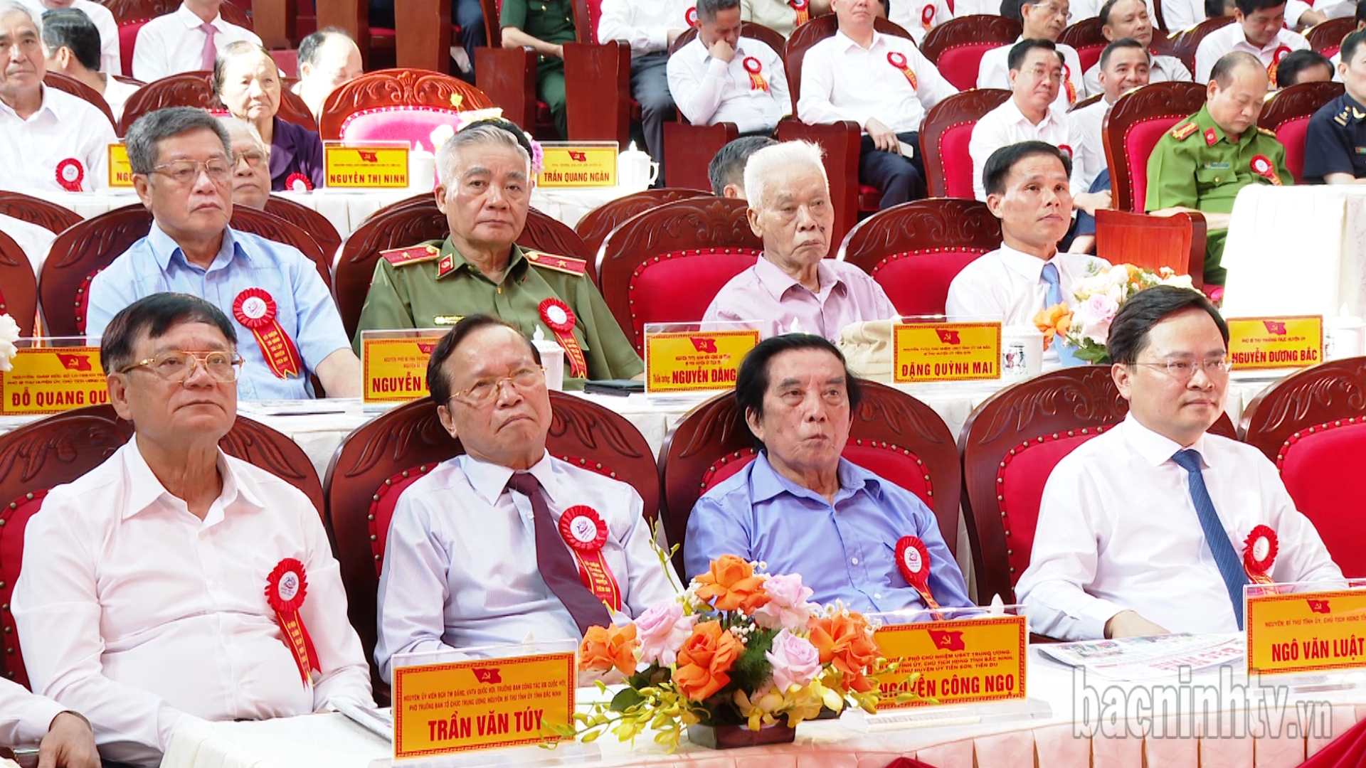 bi_thu_va_nguyen_ld_tinh